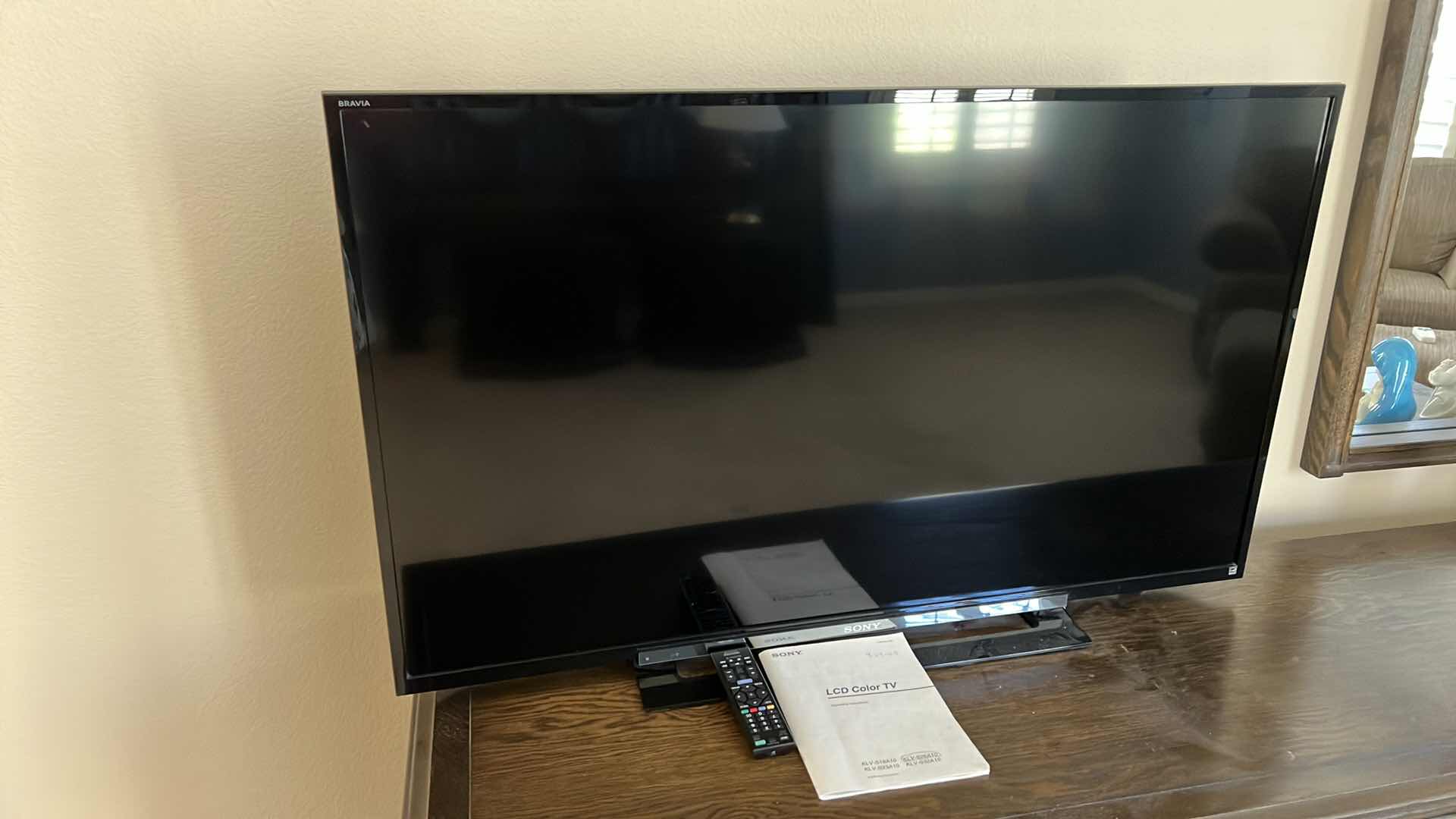 Photo 4 of 46” SONY BRAVIA LCD COLOR TV W REMOTE