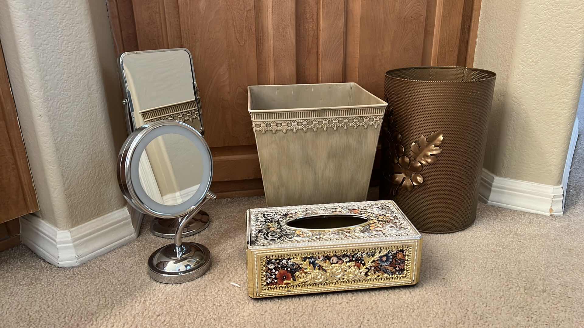 Photo 1 of BATHROOM ACCESSORIES (TRASH BINS, MIRRORS & KLEENEX HOLDER)
