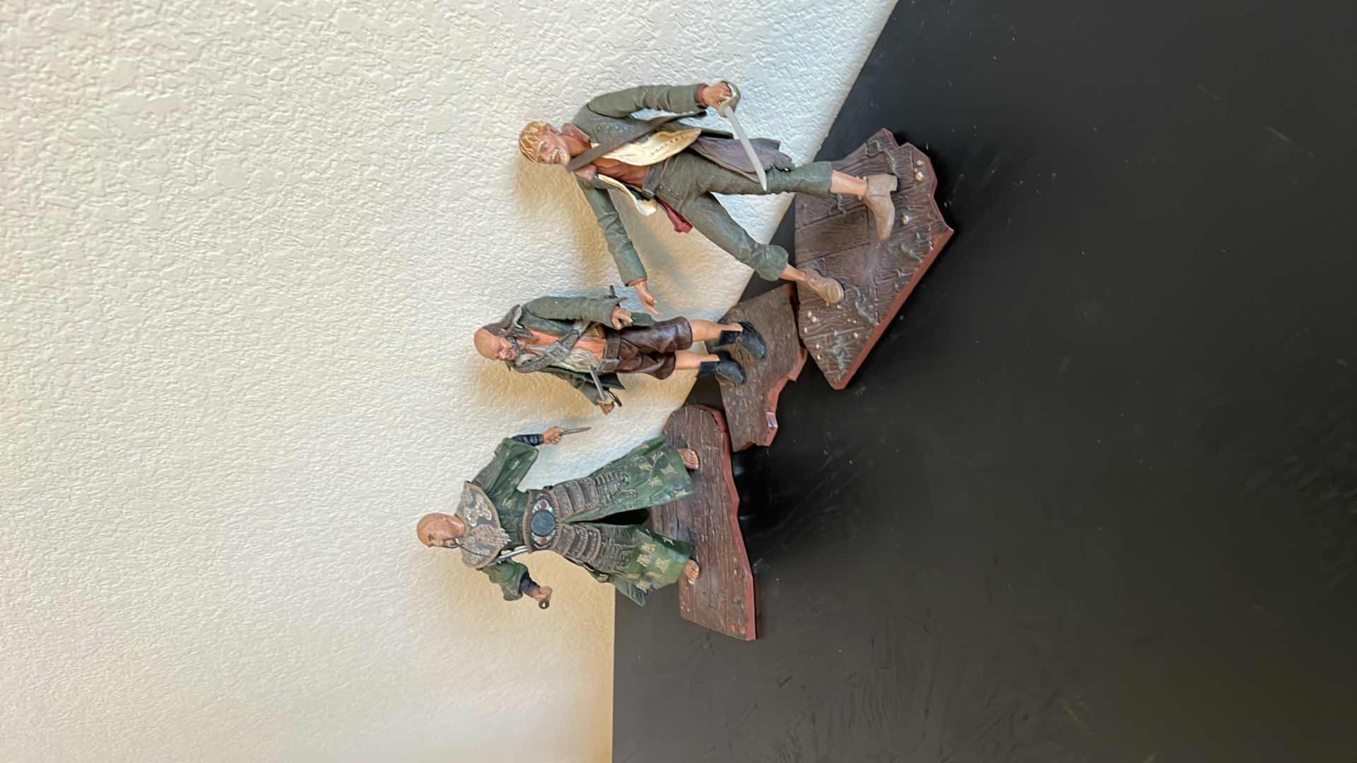 Photo 1 of 3 FIGURINES