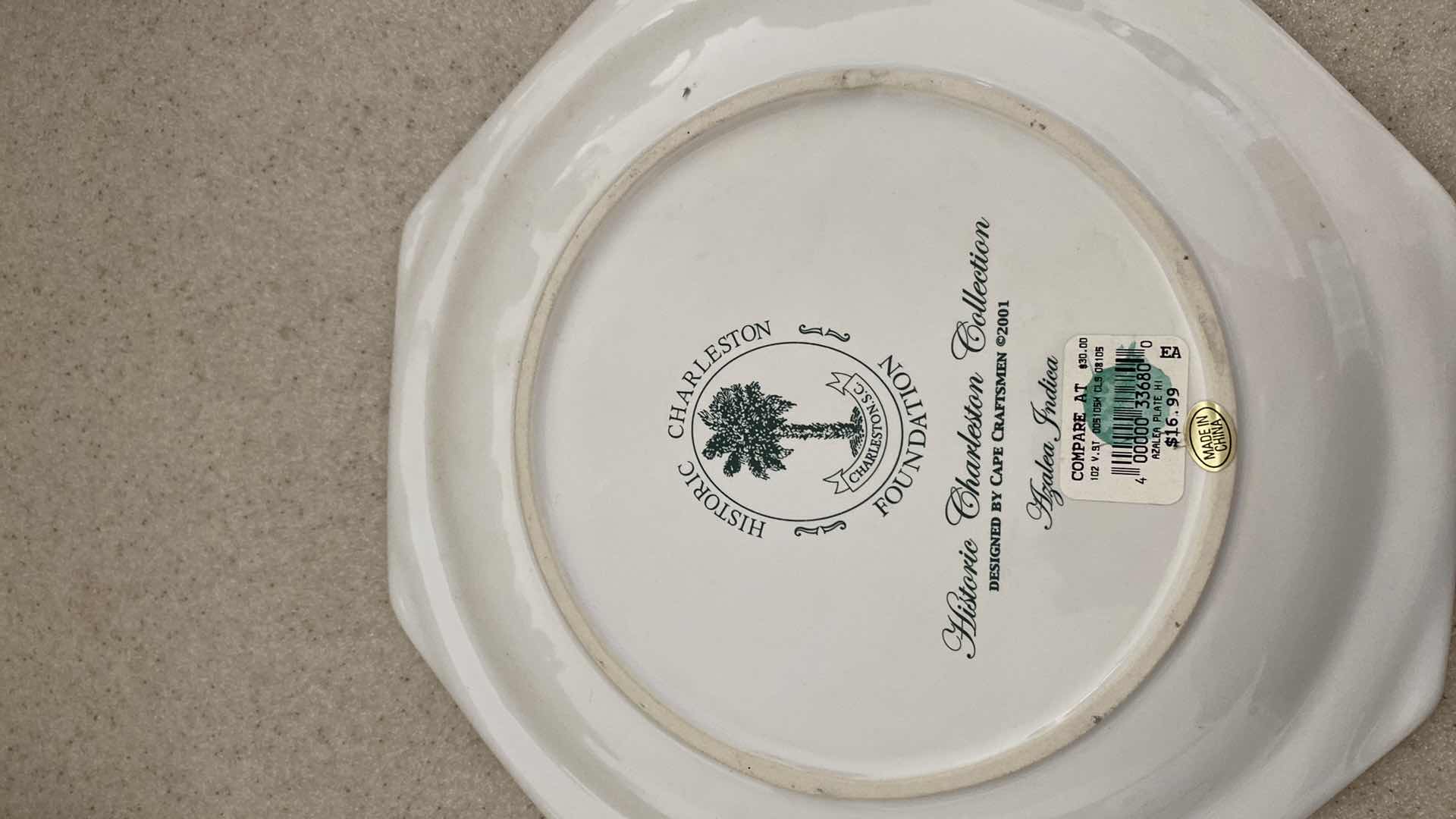 Photo 6 of 4 COLLECTOR PLATES & 1 GLASS BASKET