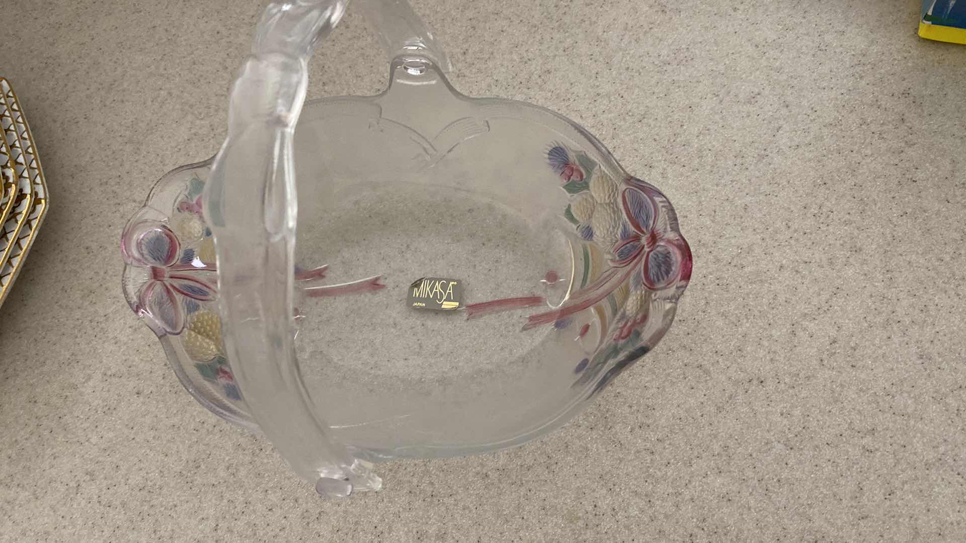 Photo 7 of 4 COLLECTOR PLATES & 1 GLASS BASKET