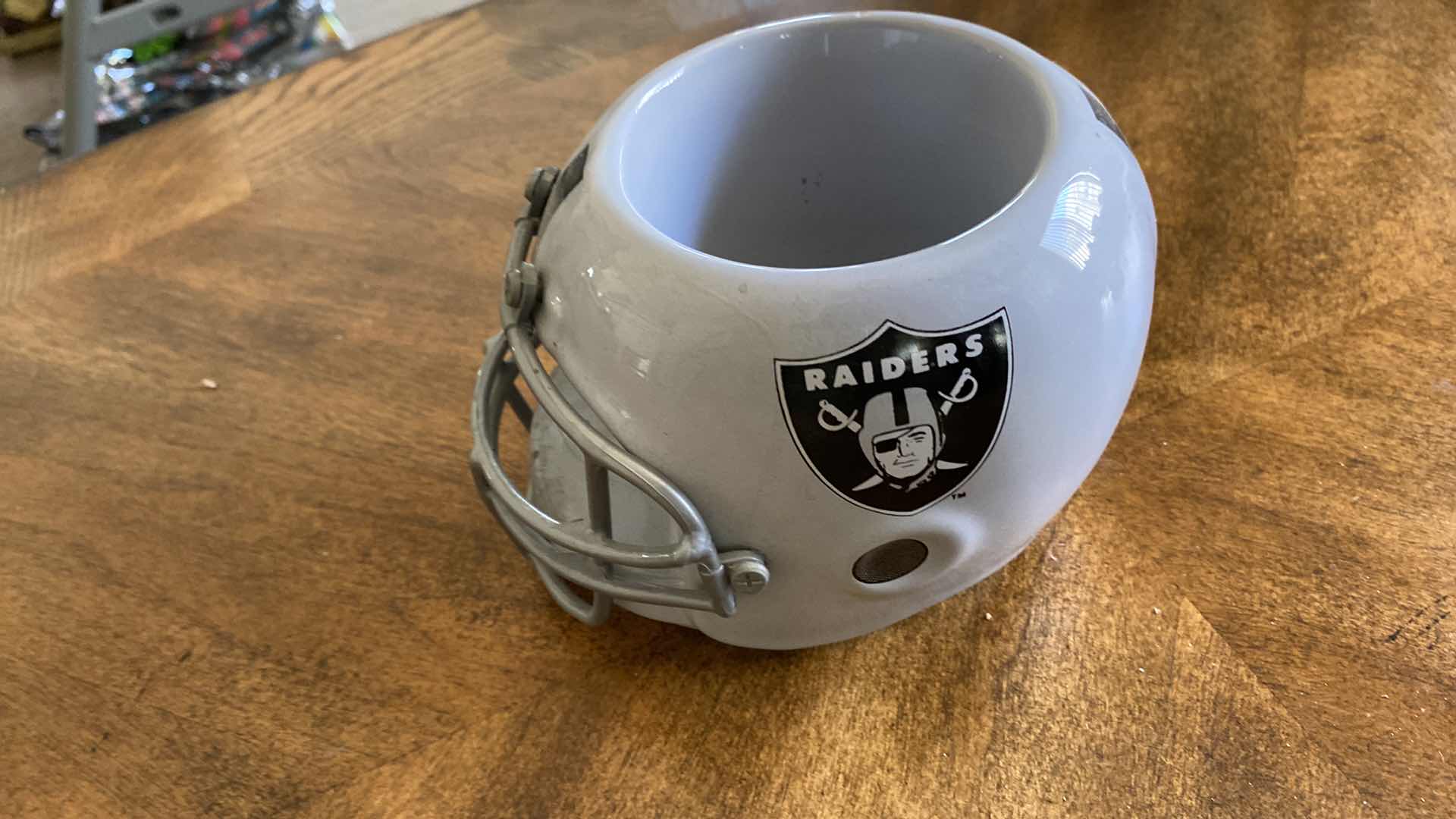 Photo 1 of RAIDERS POT 4.5 H