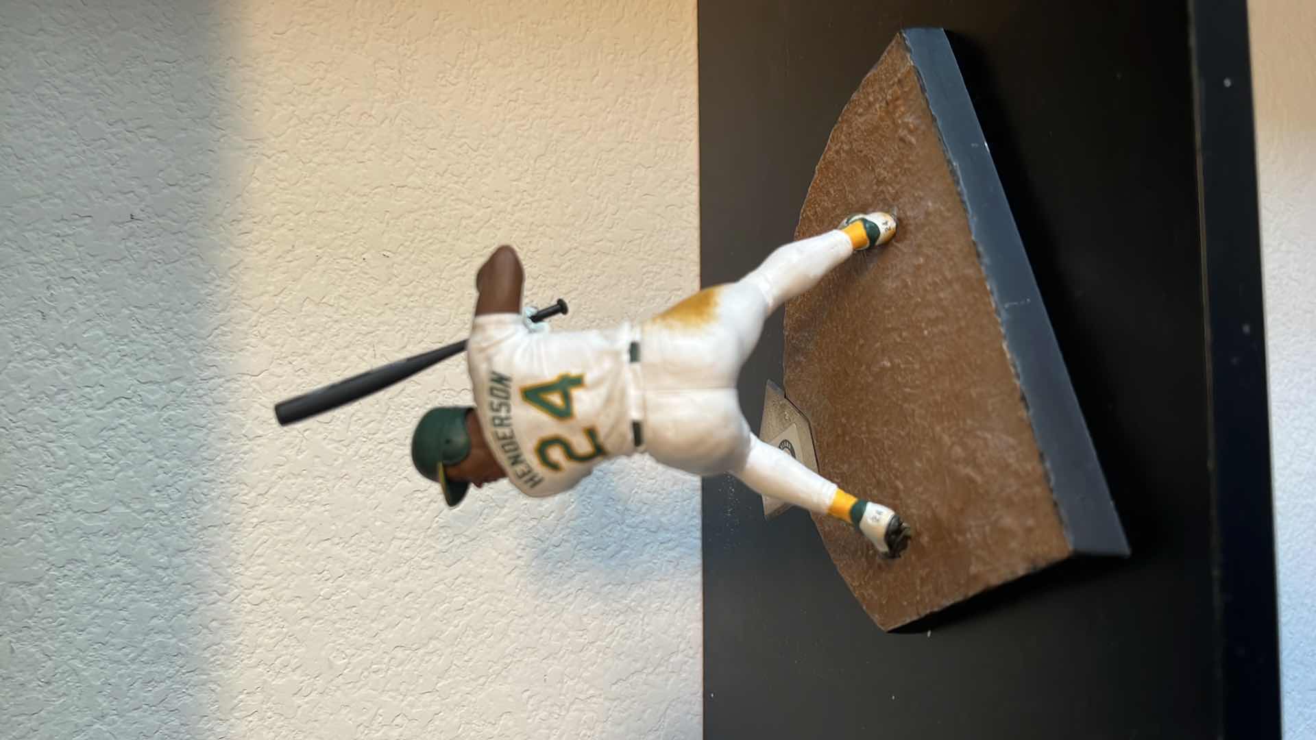 Photo 1 of MLB 2011 DODGER HENDERSON 24