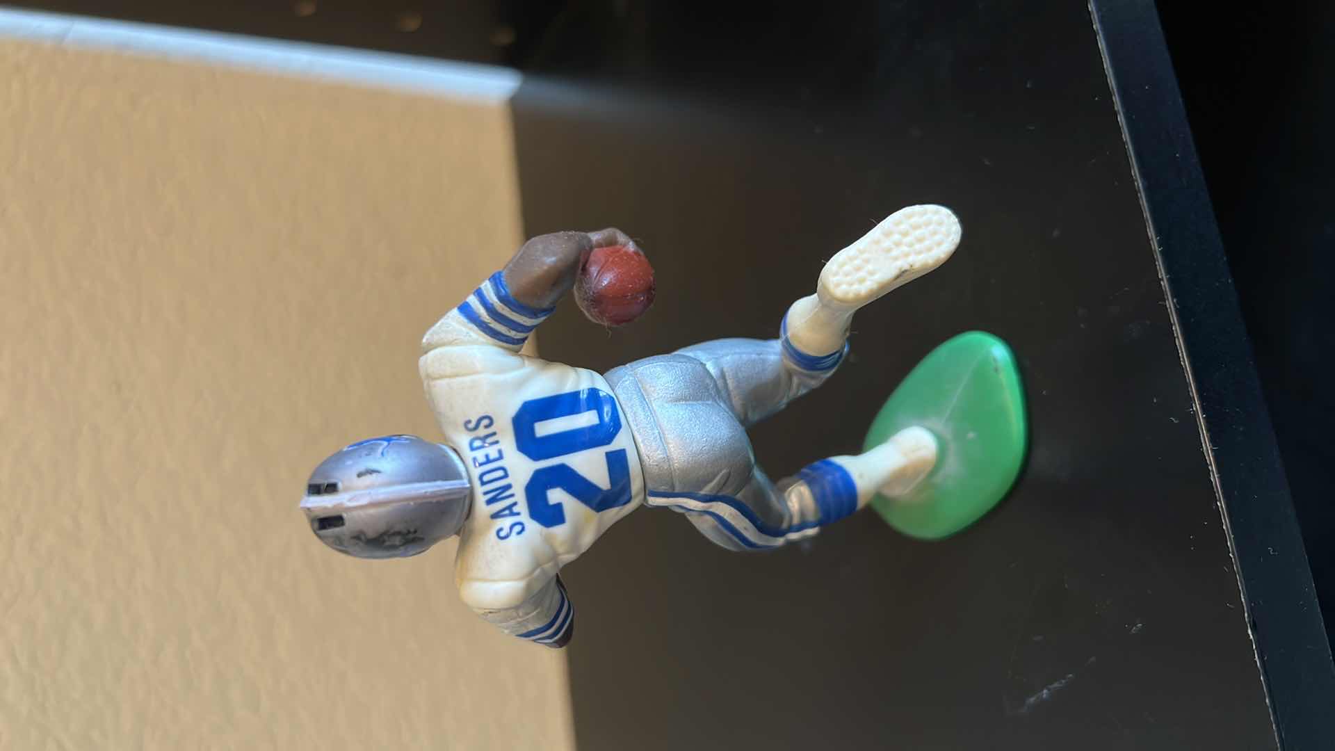 Photo 1 of 1991 NFL LIONS SANDERS 20 COLLECTIBLE