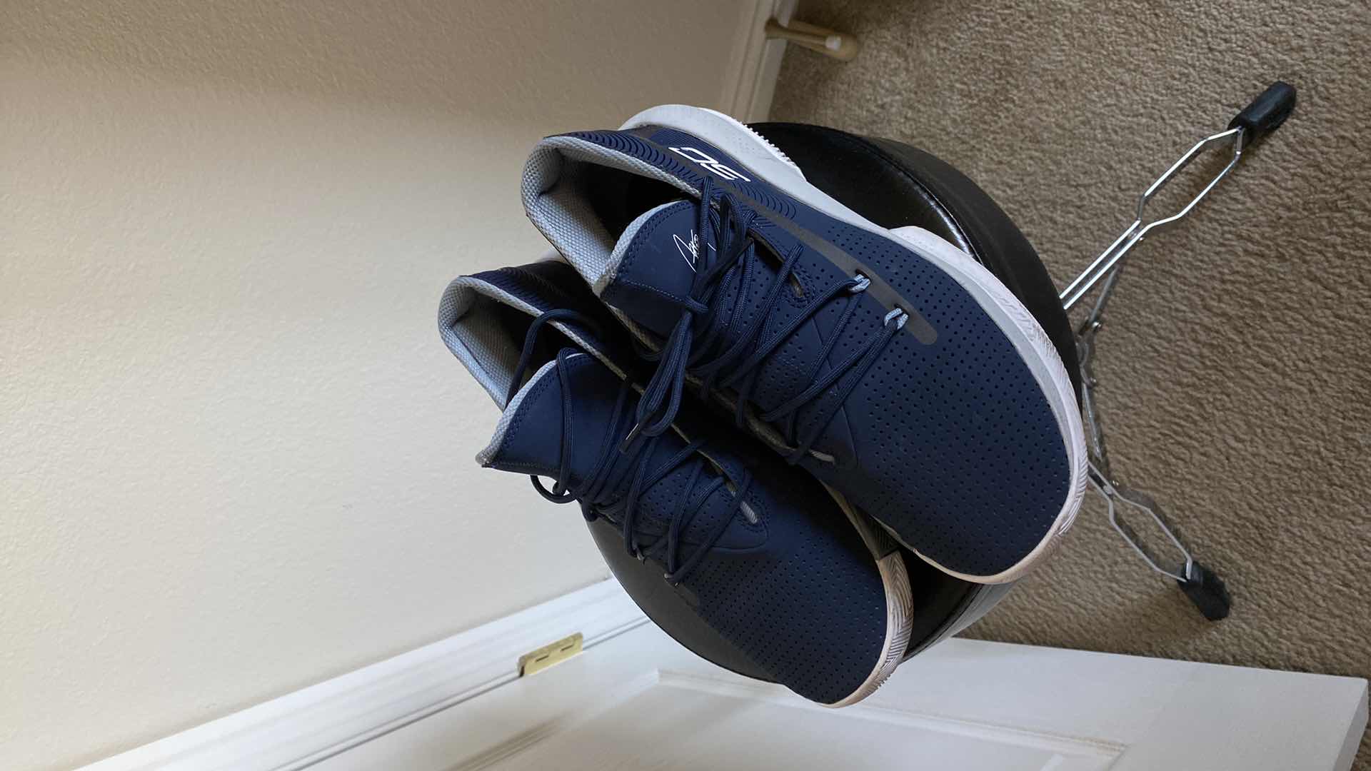 Photo 1 of MENS SIZE 9 UNDER ARMOUR SC TEAM CURRY