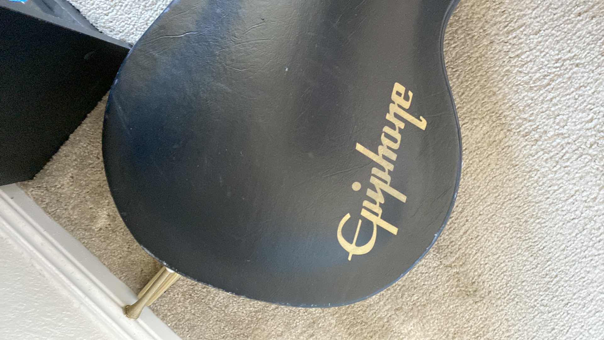 Photo 1 of EPIPHONE GUITAR CASE