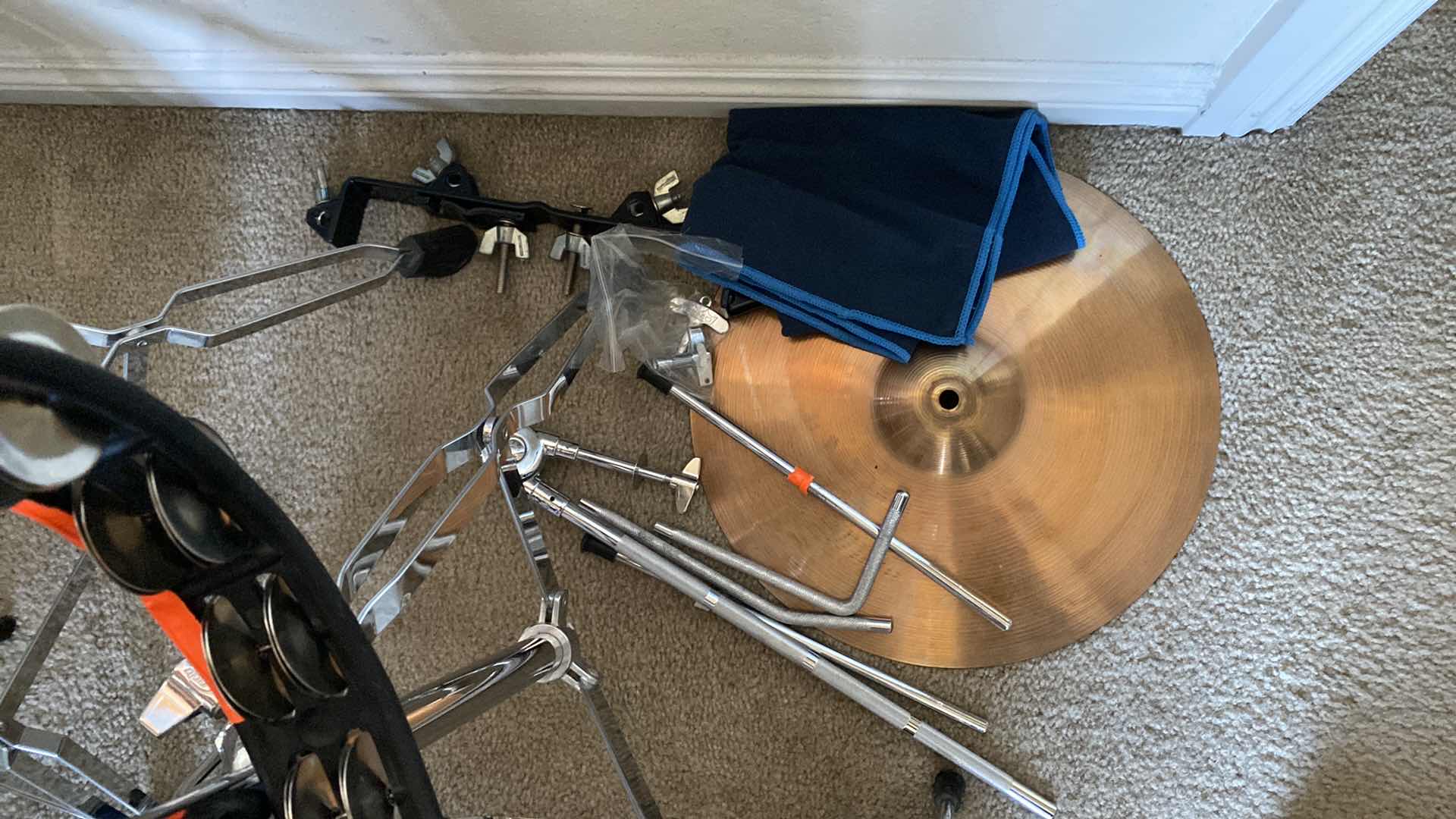 Photo 1 of REMO MULTI PIECE DRUM & SABIAN CYMBALS & DRUMSTICKS