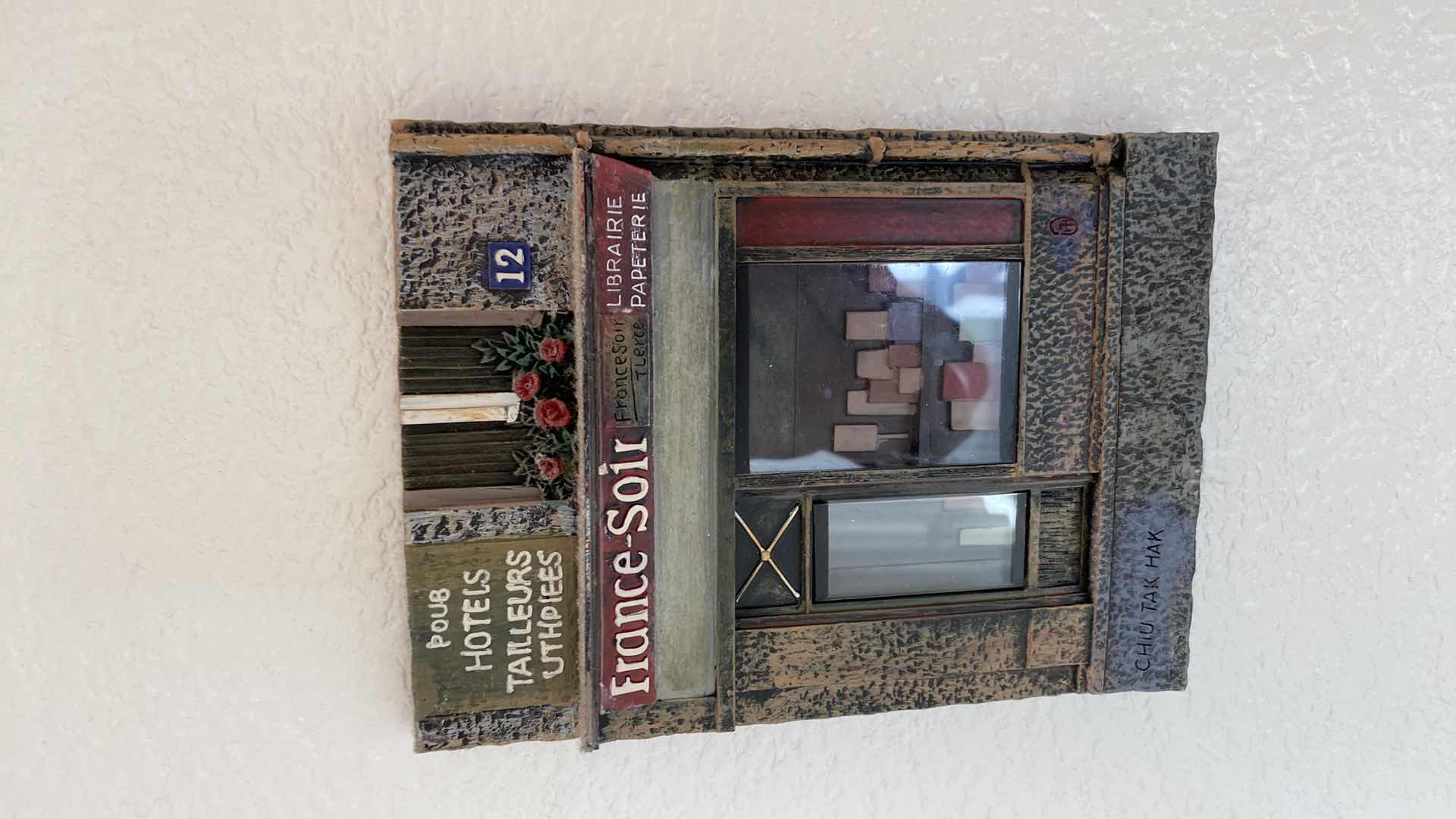 Photo 5 of DOWNSTAIRS BATH 5 WALL PLAQUES 4.5 x 6