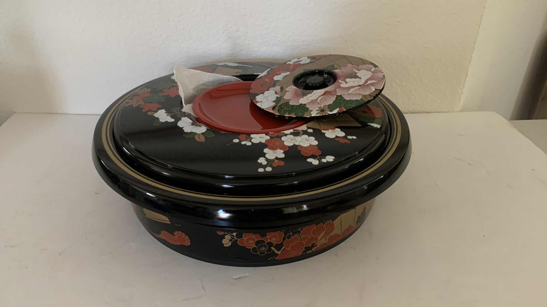 Photo 2 of NIB BLACK LACQUER W. FLORAL  DESIGN APPETIZER/SNACK SERVING SET.