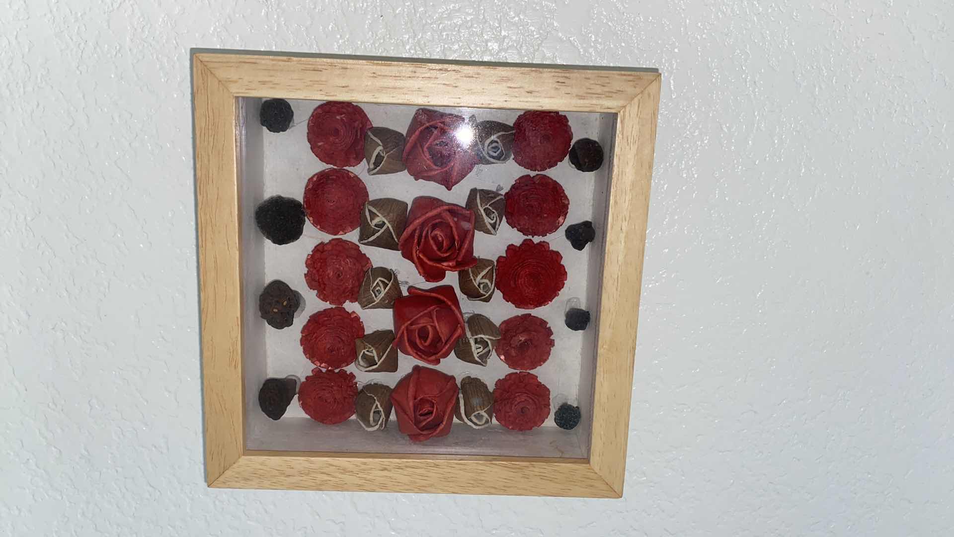 Photo 1 of DOWNSTAIRS BATH DECOR FLORALS BOXES & MIRROR