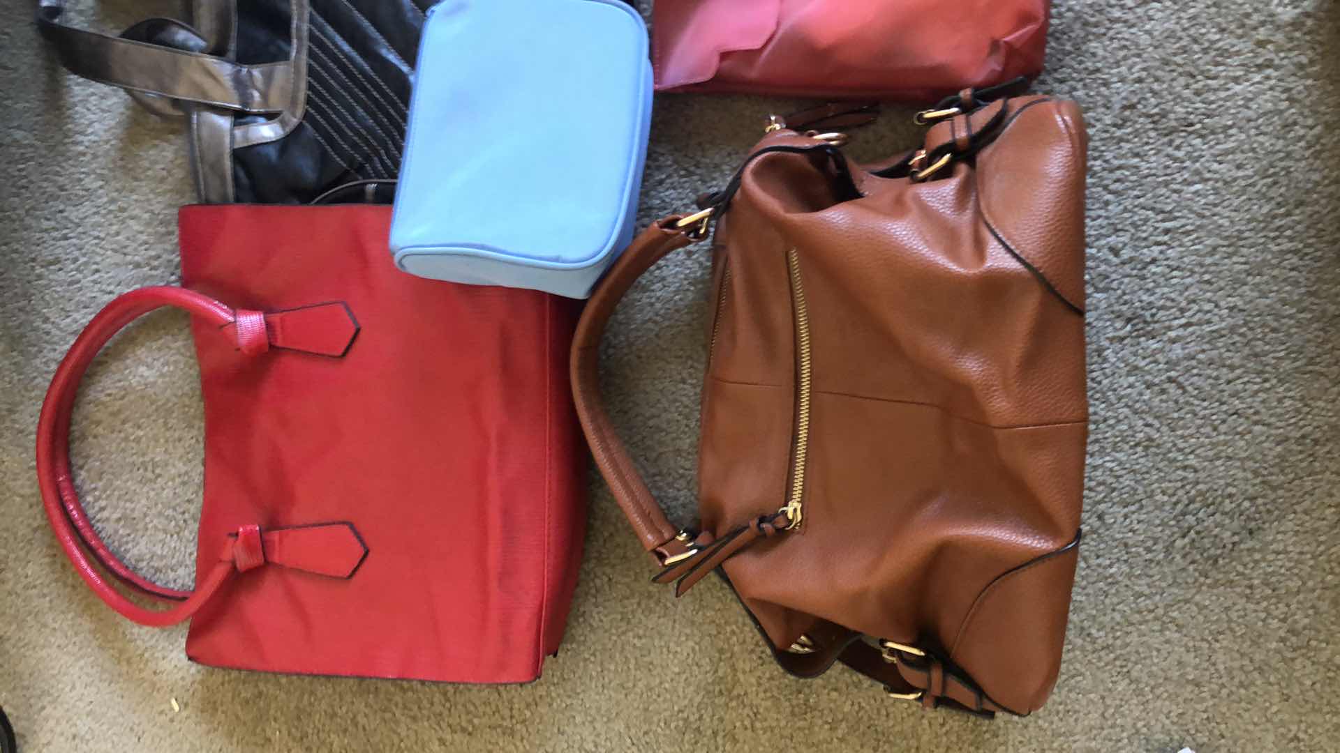 Photo 1 of 6 HANDBAGS/ TOTES AND 1 LUNCHBAG