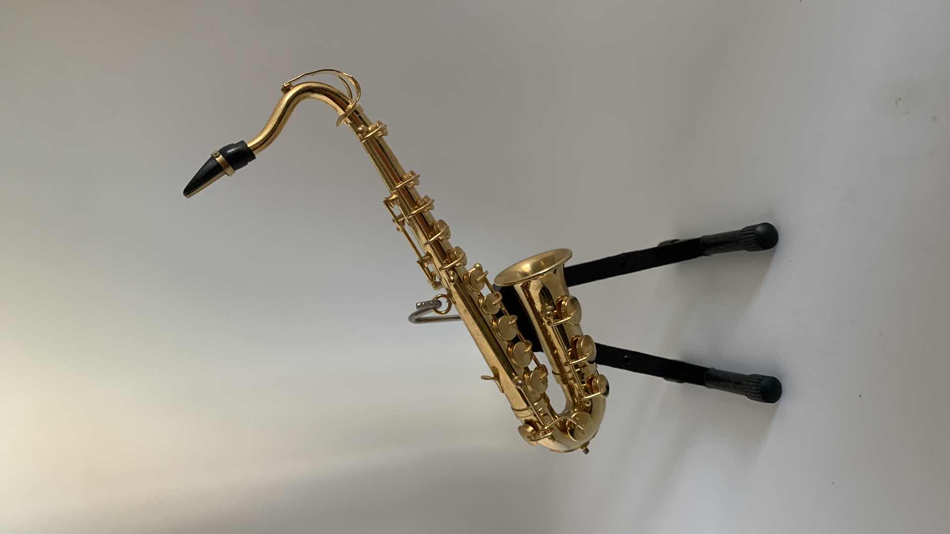 Photo 1 of MINIATURE SAXAPHONE DISPLAY W. CASE.