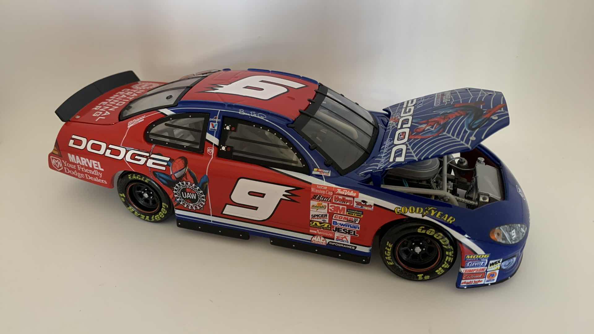 Photo 2 of SPIDER-MAN #9 BILL ELLIOTT DIE CAST RACE CAR.