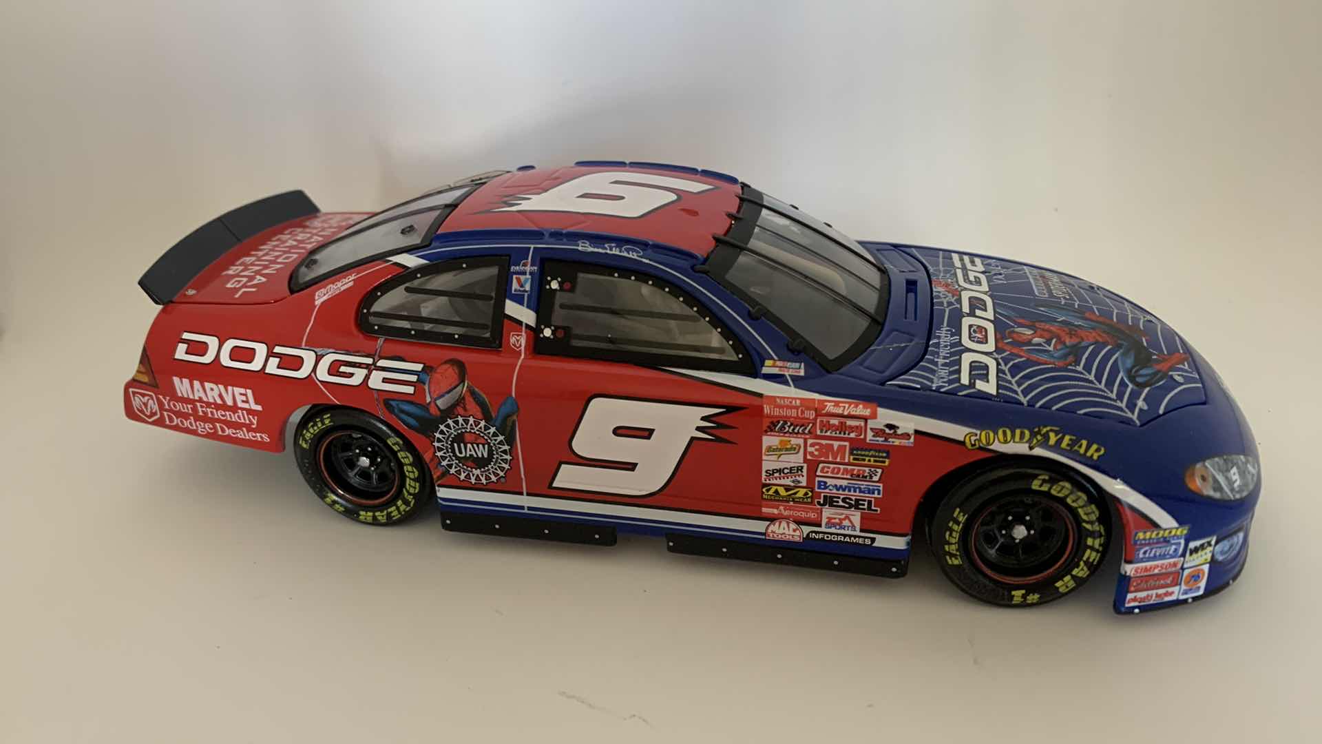 Photo 1 of SPIDER-MAN #9 BILL ELLIOTT DIE CAST RACE CAR.
