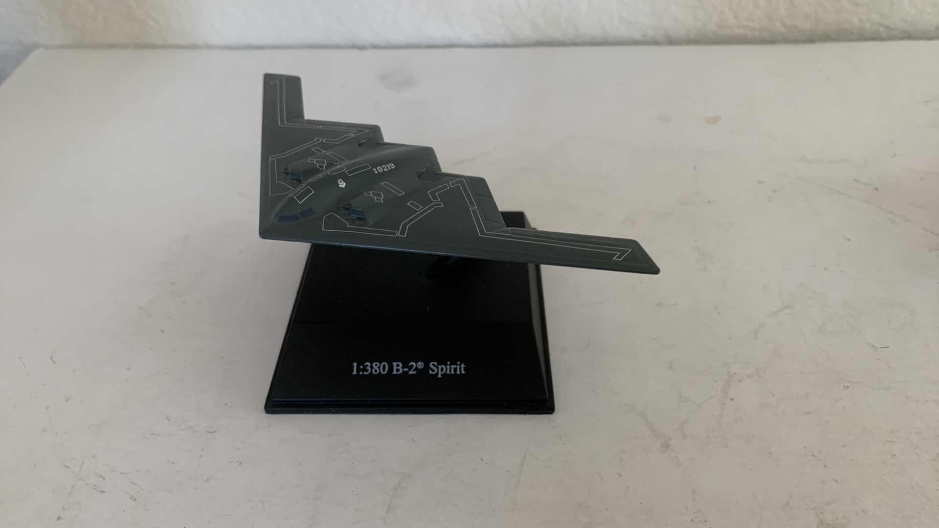 Photo 1 of MINIATURE DISPLAY AIRPLANE COLLECTION.