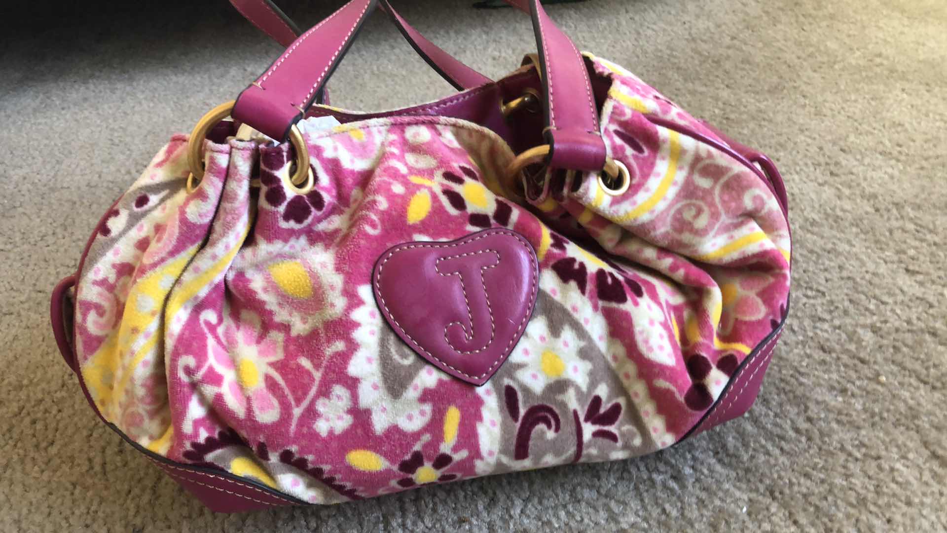 Photo 1 of JUICY COUTURE HANDBAG AND 2 PAIR FLIP FLOPS 10” LONG