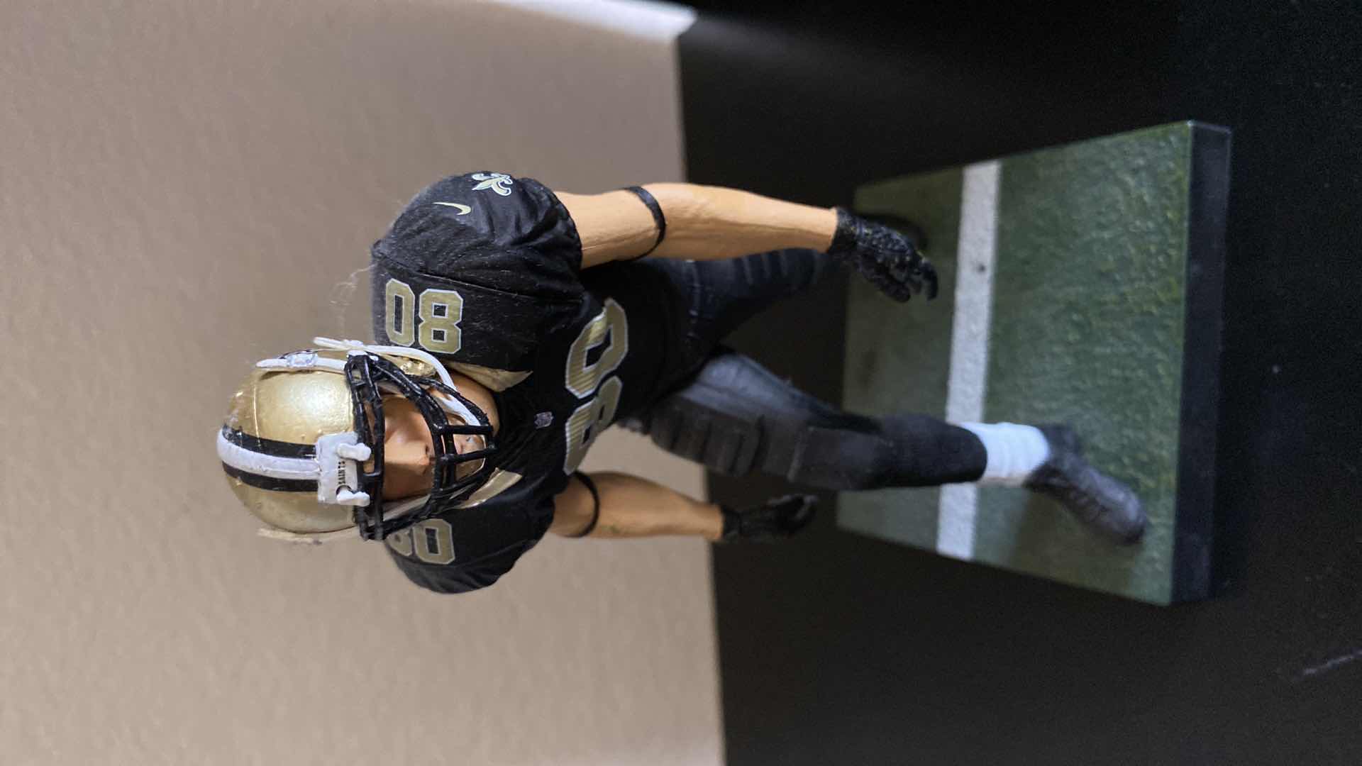 Photo 1 of 2014 NFLP SAINTS GRAHAM 80 COLLECTIBLE