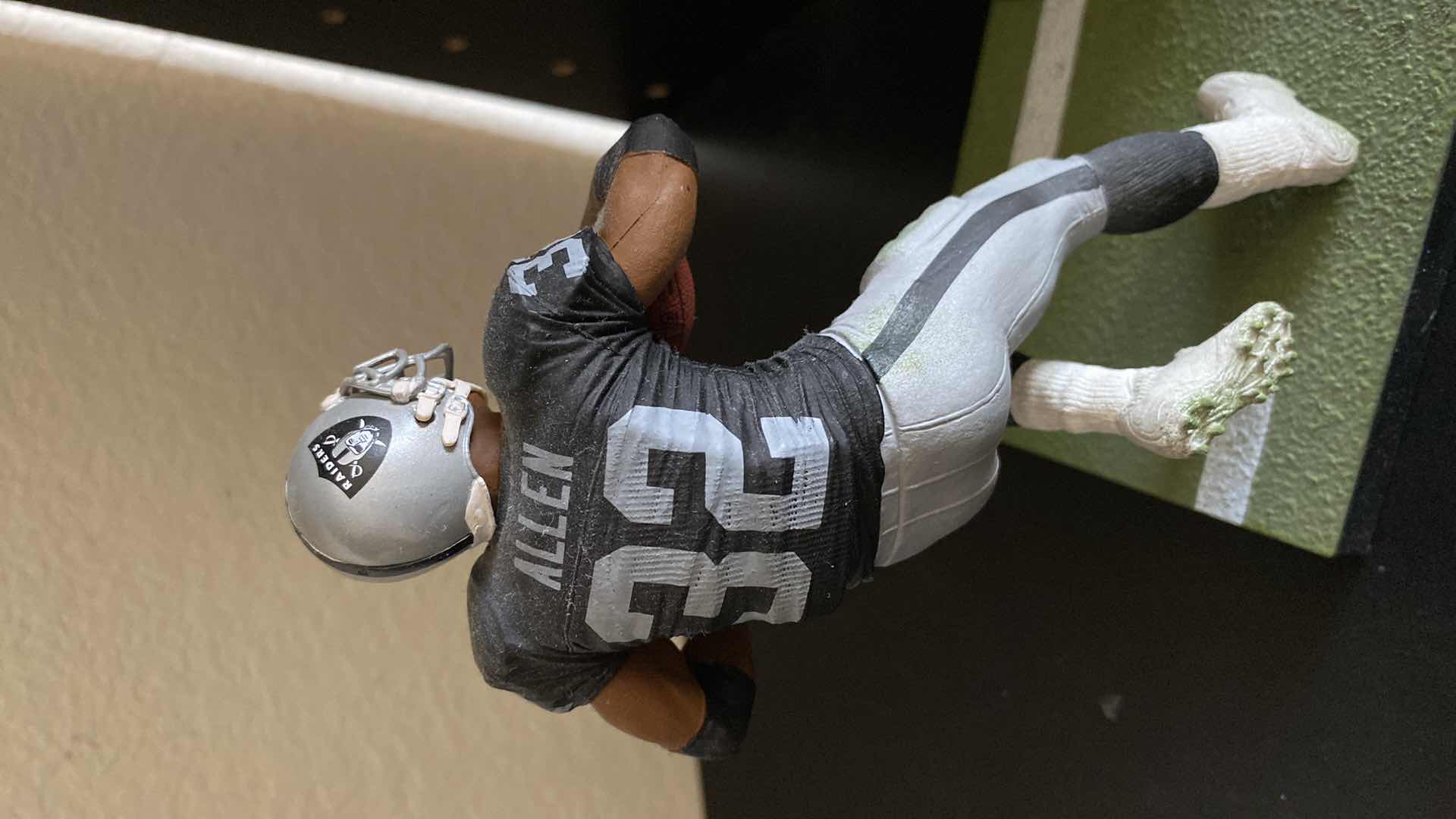 Photo 1 of 2010 NFLP MARCUS ALLEN RAIDERS COLLECTIBLE