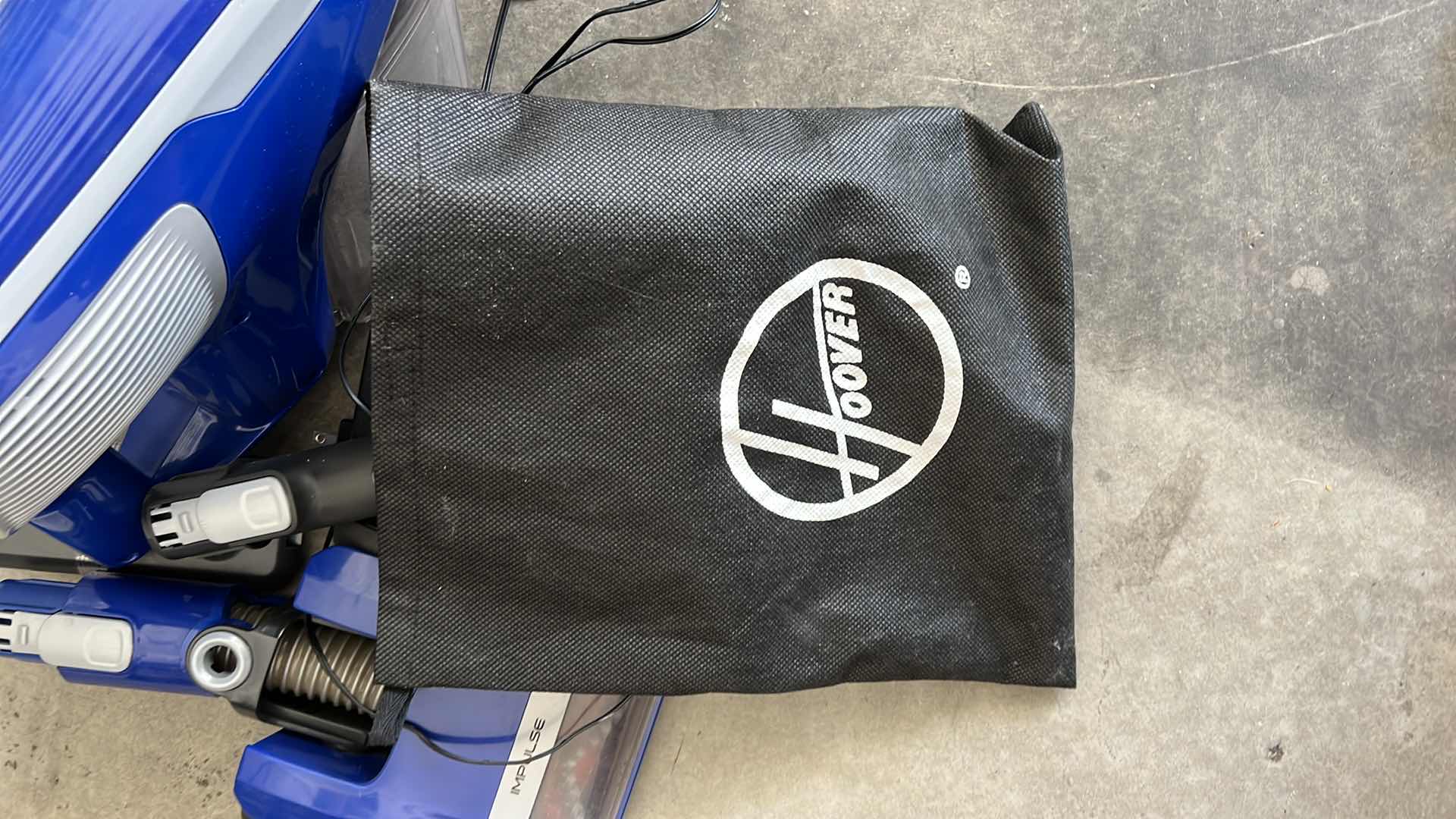 Photo 1 of HOOVER MULTIFLOOR VACUUM W ATTACHMENTS