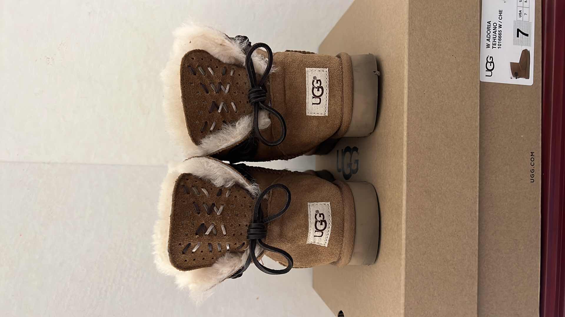 View 4 of LADIES UGG W ADORIA TEHUANO W/ CHE BOOTS (SIZE 7)