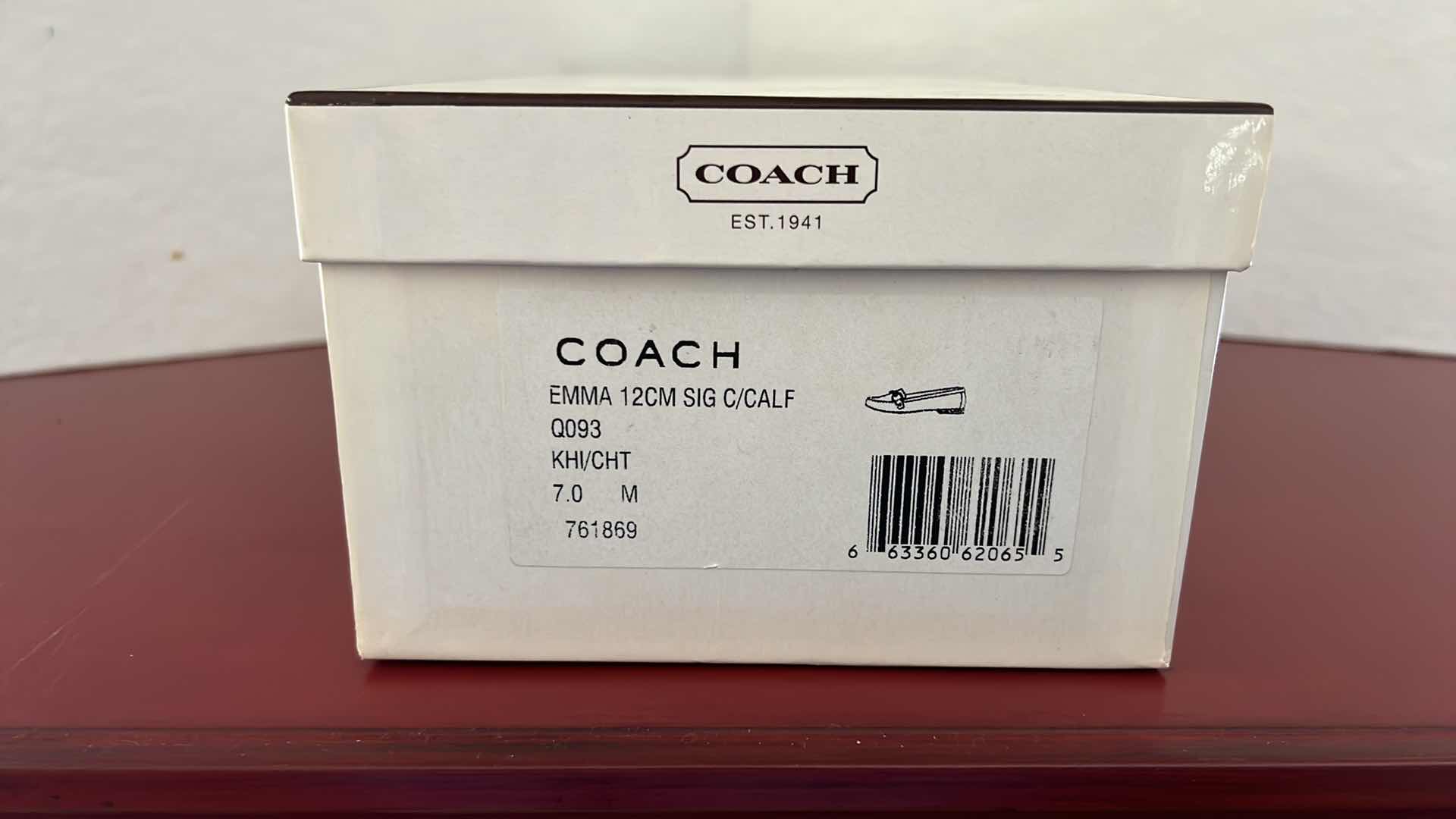 Photo 2 of LADIES COACH EMMA SIG C/CALF SHOES (SIZE 7)
