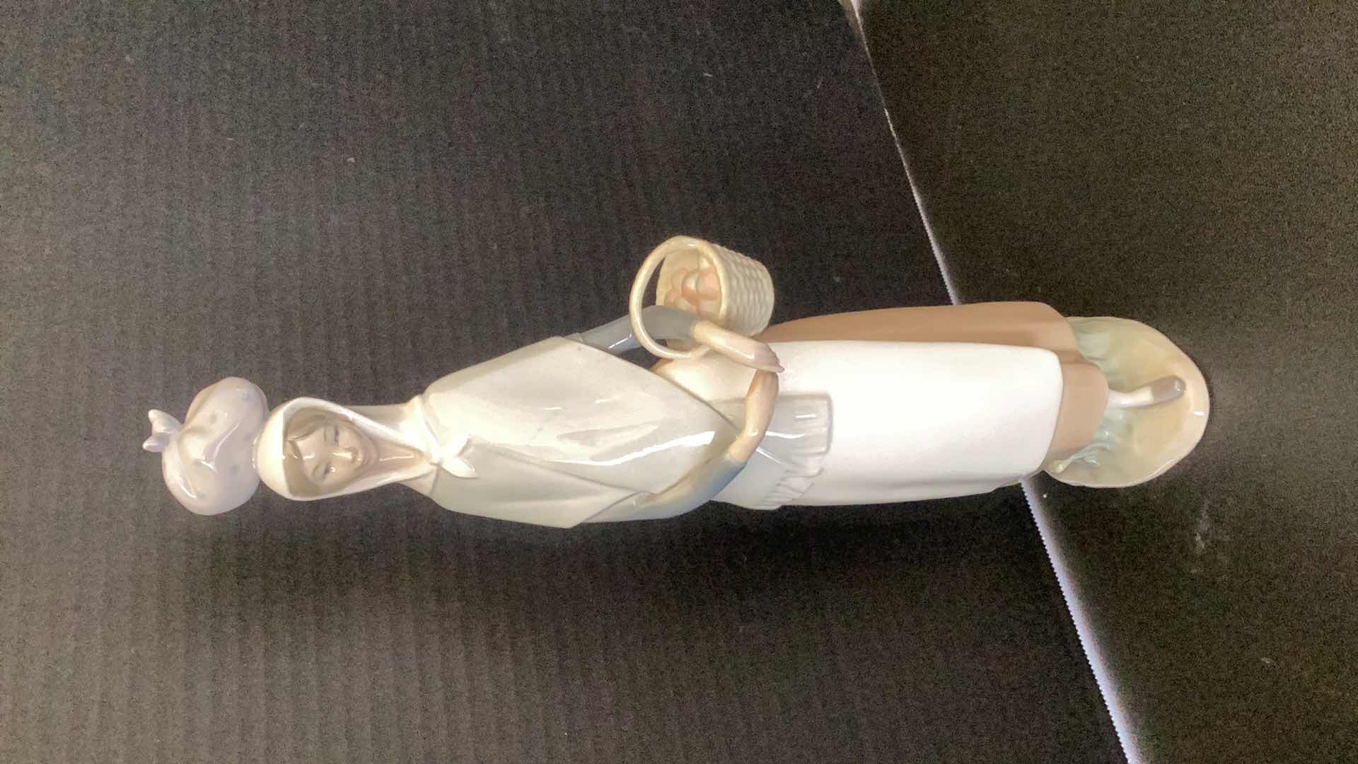 Photo 1 of VINTAGE 1969 LLADRO “MARKETING DAY” 14” TALL