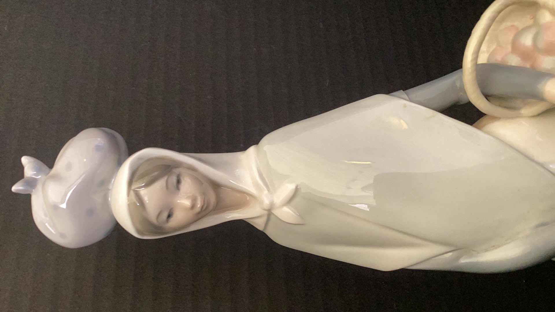 Photo 1 of VINTAGE 1969 LLADRO “MARKETING DAY” 14” TALL