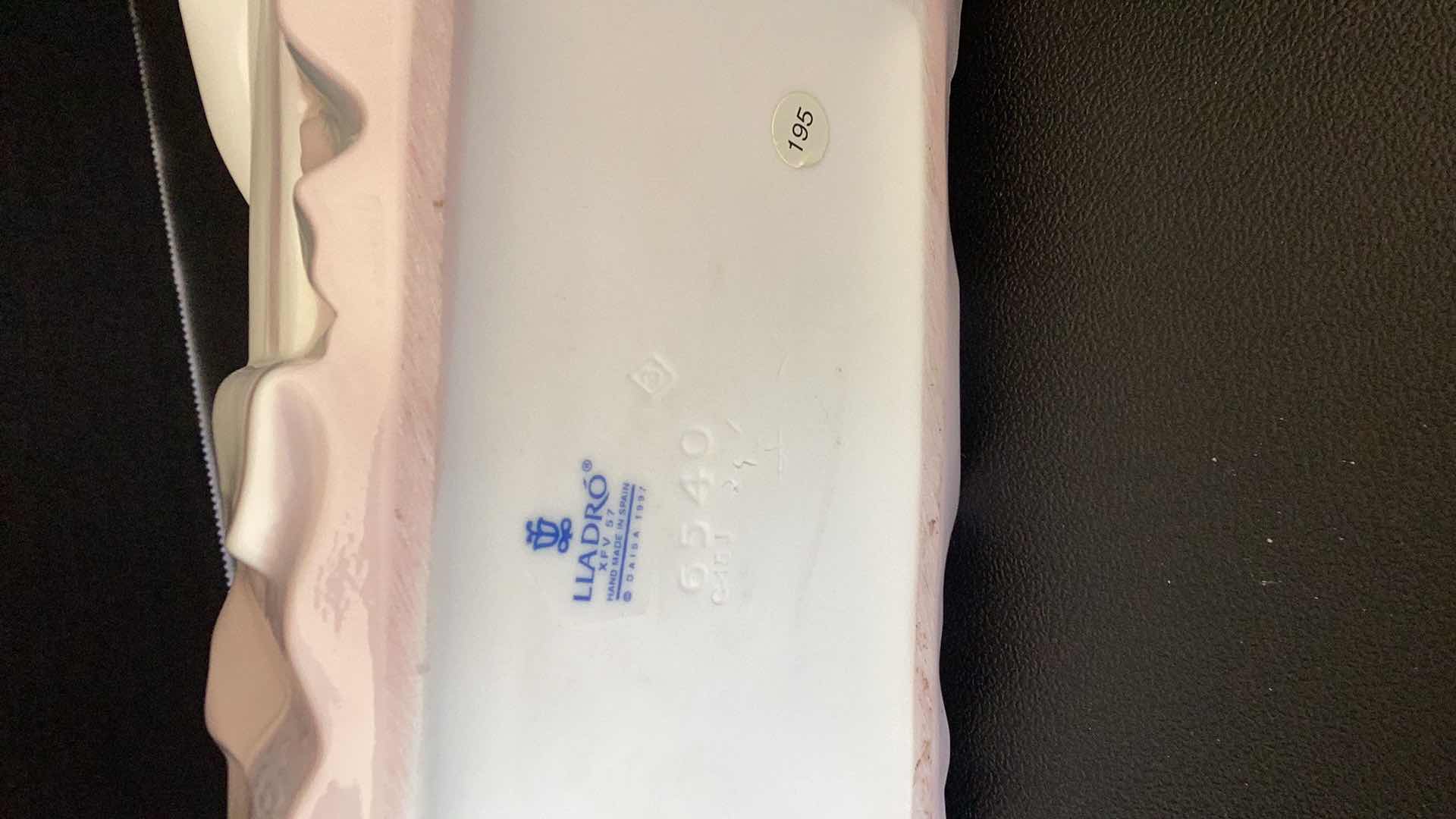 Photo 1 of LLADRO “COZY COMPANIONS” 6” X 4”