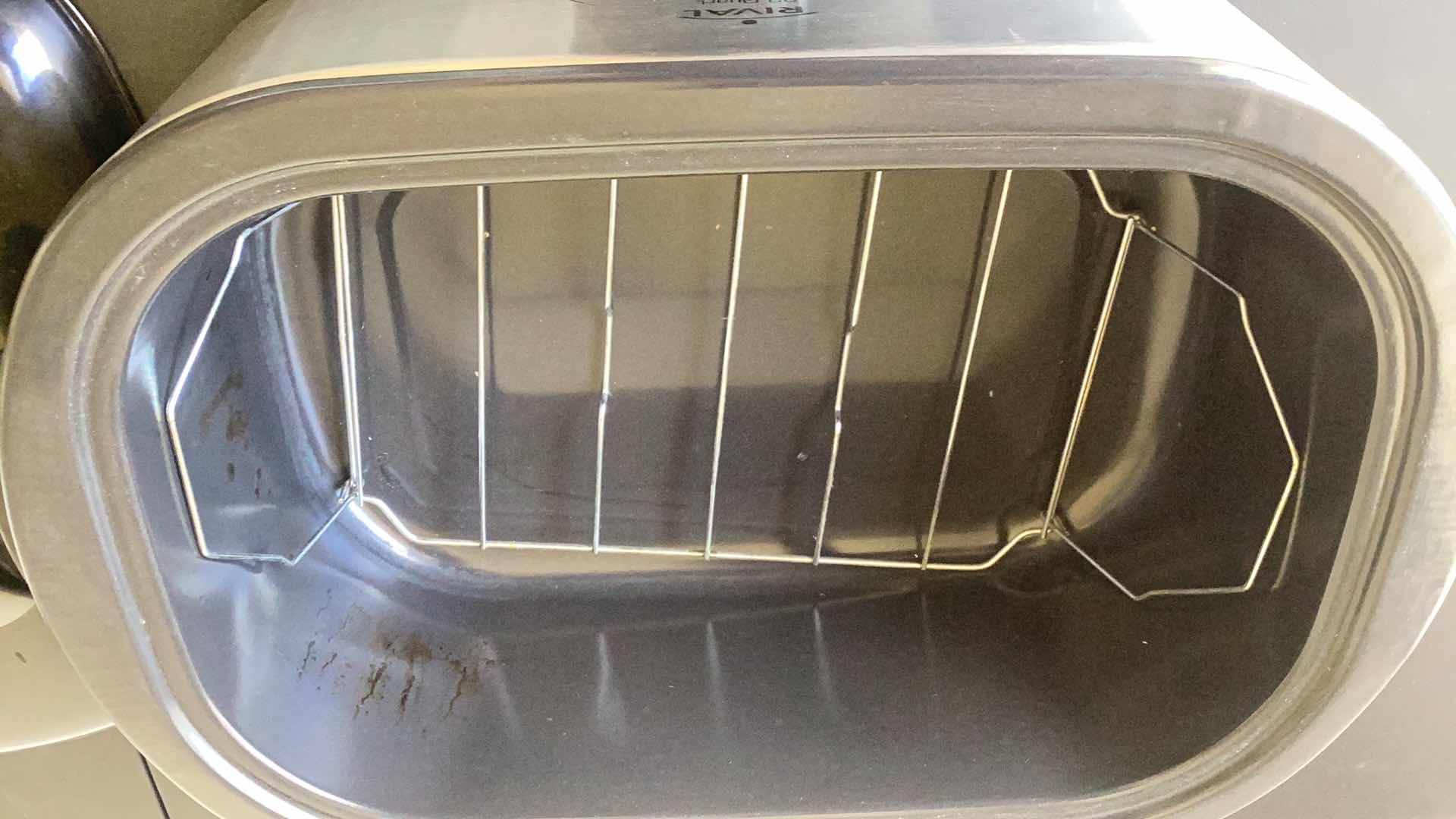 Photo 1 of RIVAL 22 QUART ROASTER OVEN