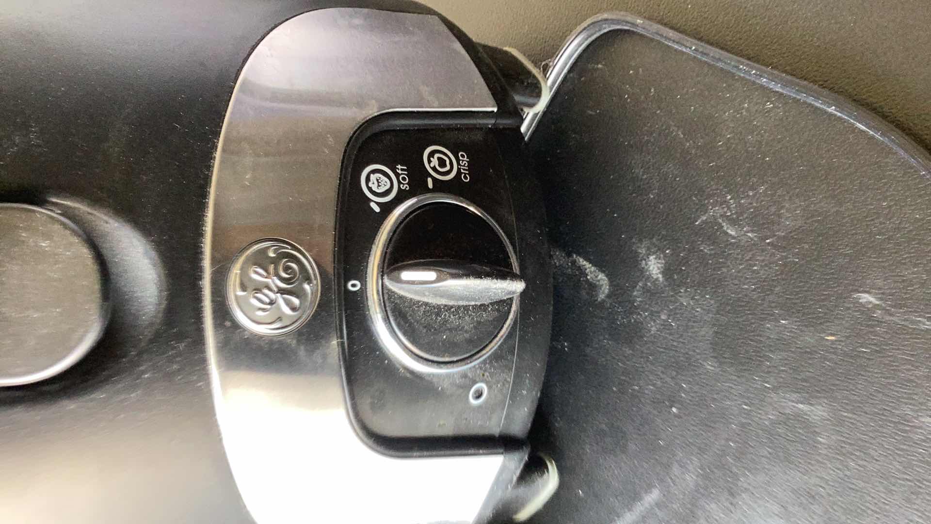 Photo 1 of GENERAL ELECTRIC JUICE EXTRACTOR