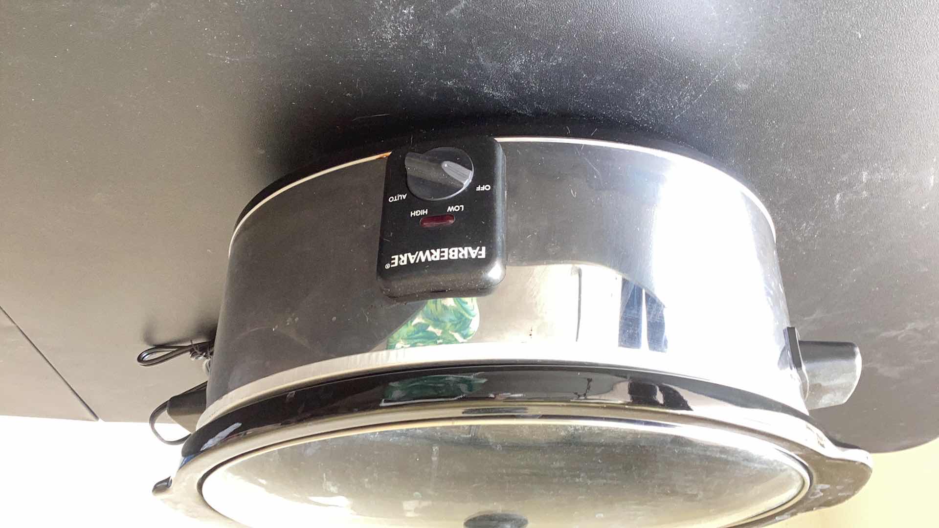 Photo 1 of FARBERWARE LARGE CROCKPOT