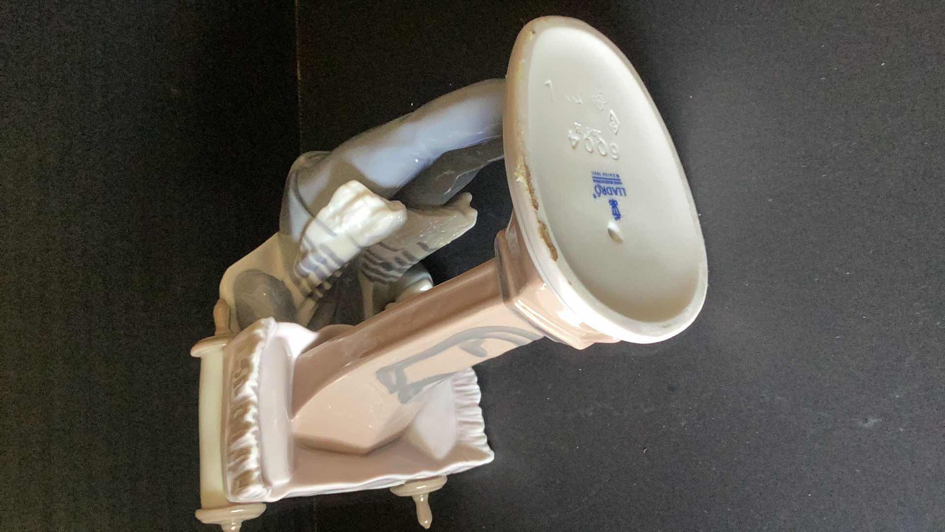 Photo 3 of LLADRO “BAR MITZVAH DAY” #6004 8” TALL 