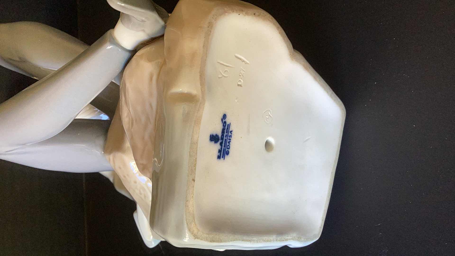 Photo 1 of LLADRO “HEBREW STUDENT“ #4684 11” TALL 