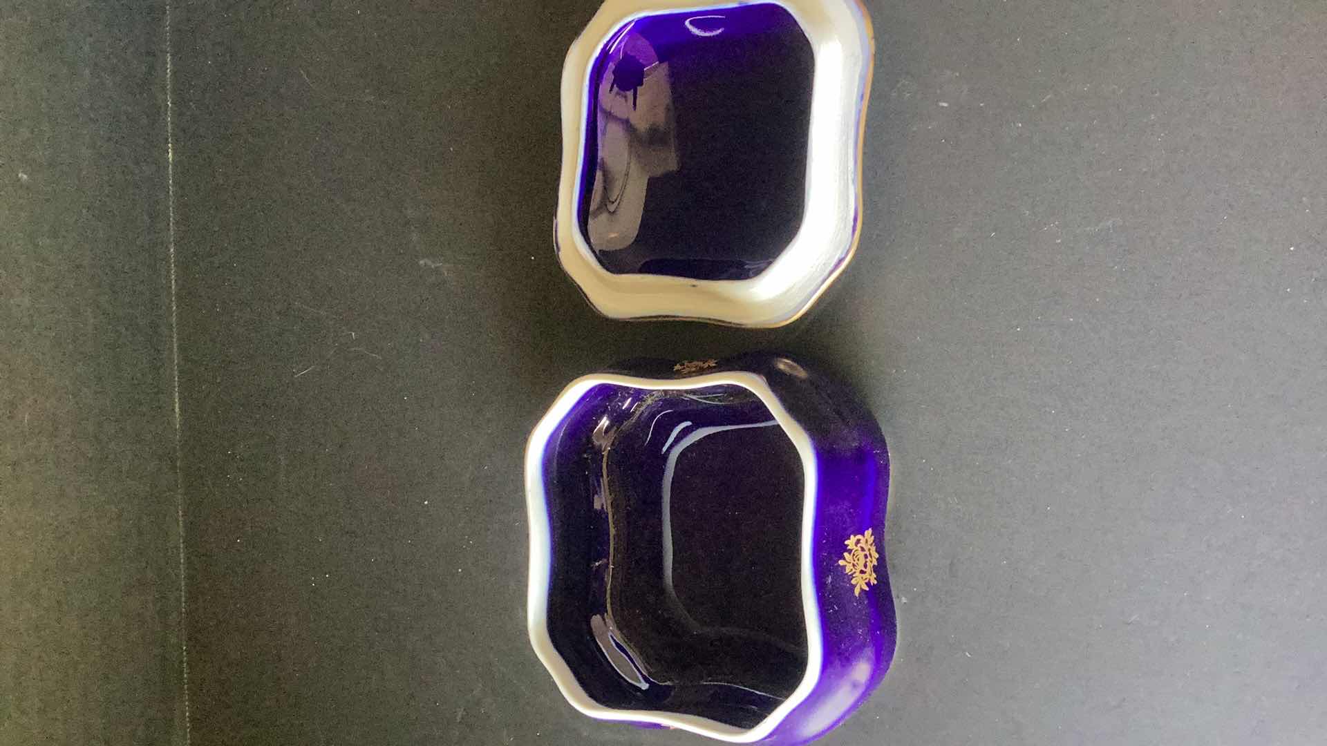 Photo 1 of LIMOGES CASTEL MADE IN FRANCE TRINKET BOX 4” X 3” TALL 