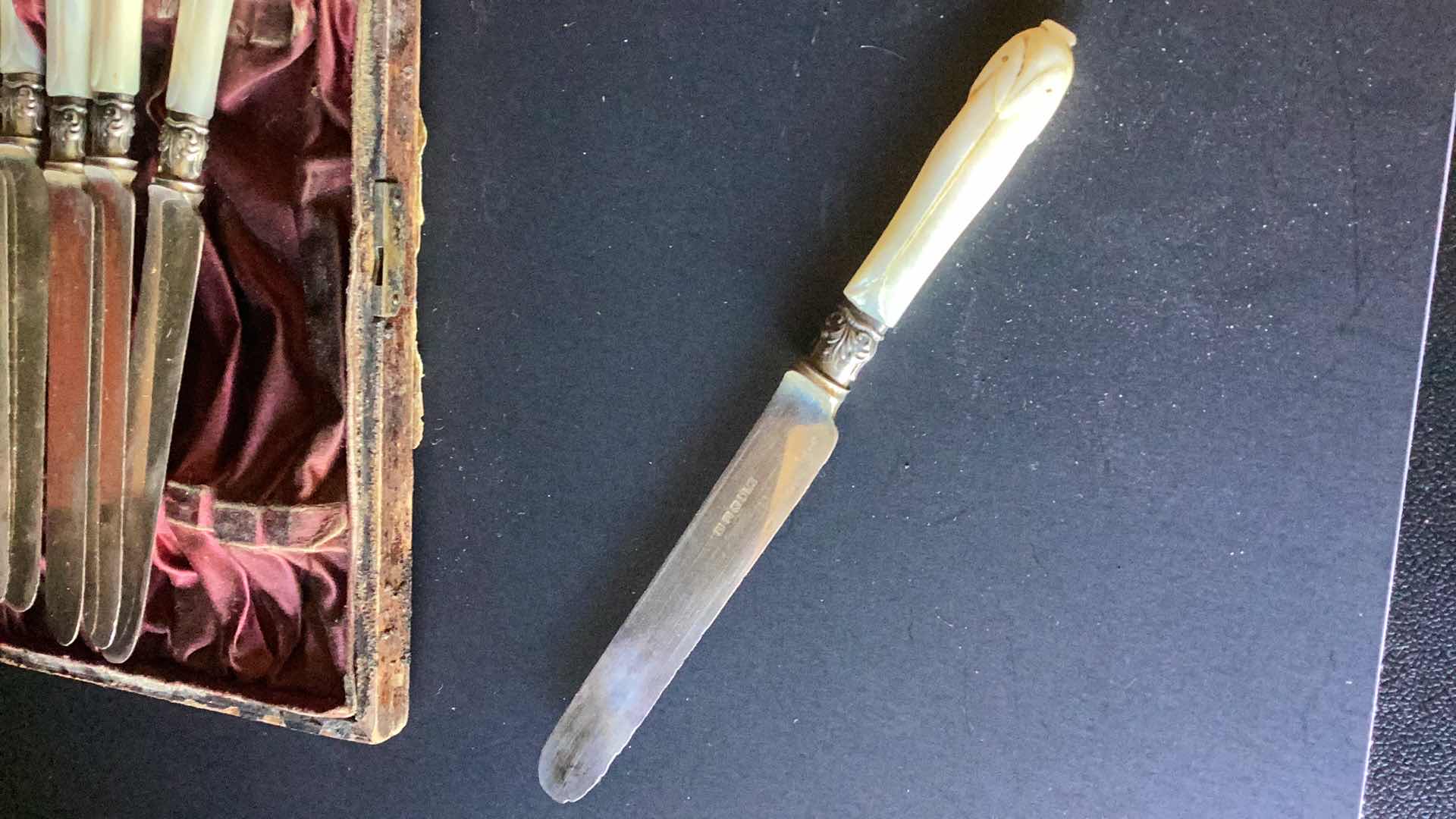 Photo 1 of ANTIQUE SAM KIRK AND SON 12 PICE KNIFE SET