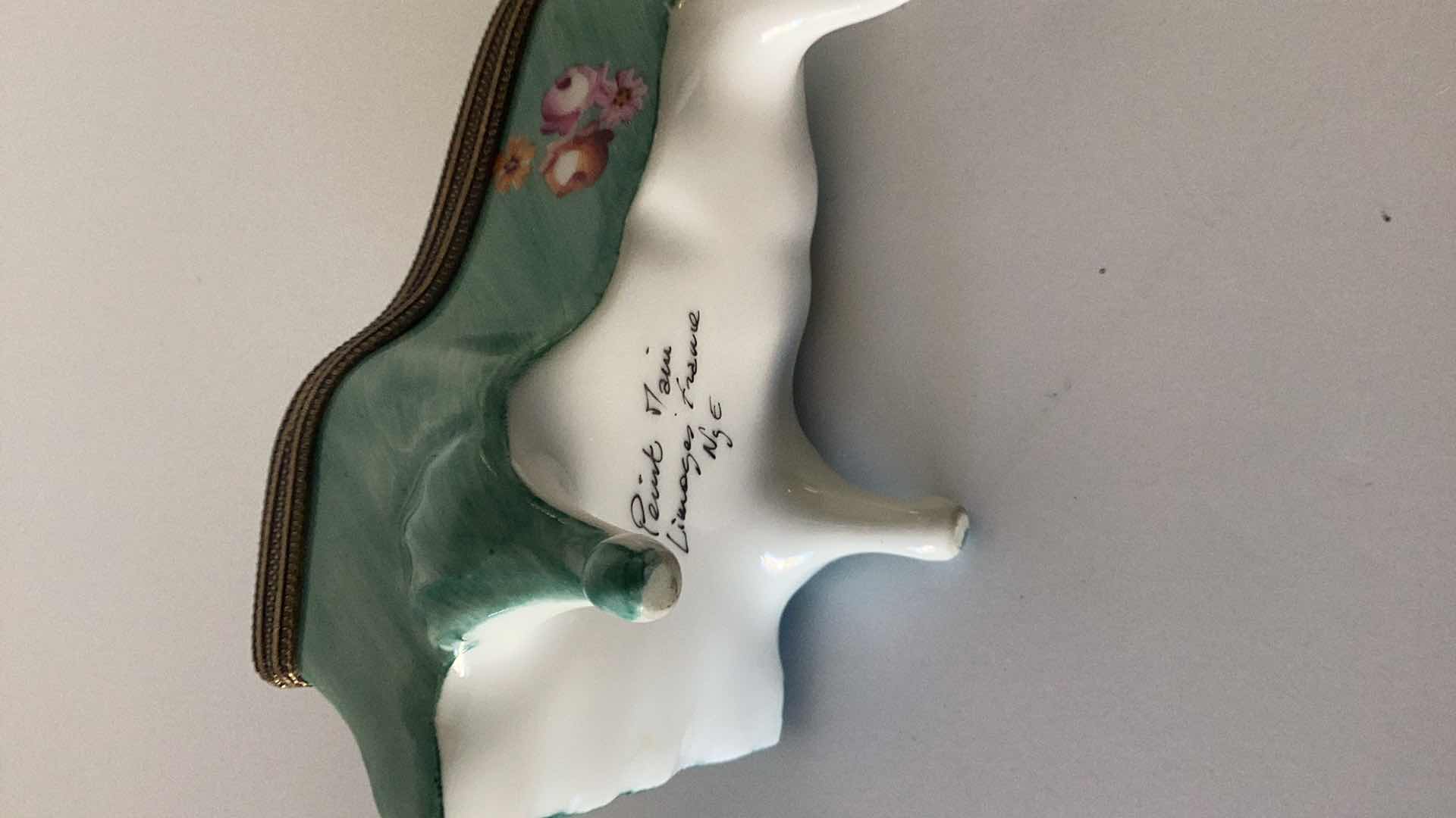 Photo 1 of LIMOGES FRANCE GREND PIANO PILL BOX 4 X 2” 