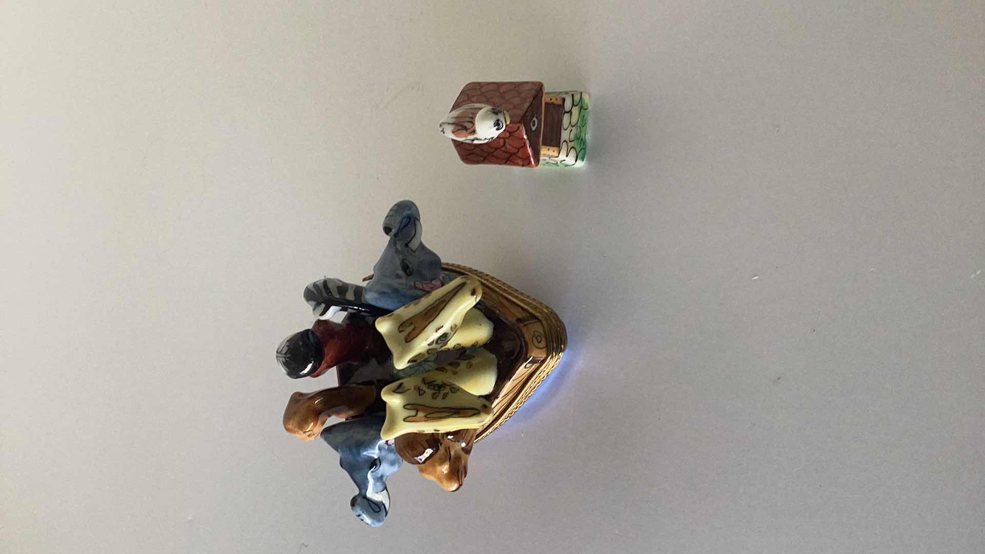 Photo 1 of LIMOGES FRANCE NOAH’S ARK 3” X 2”  31/500 