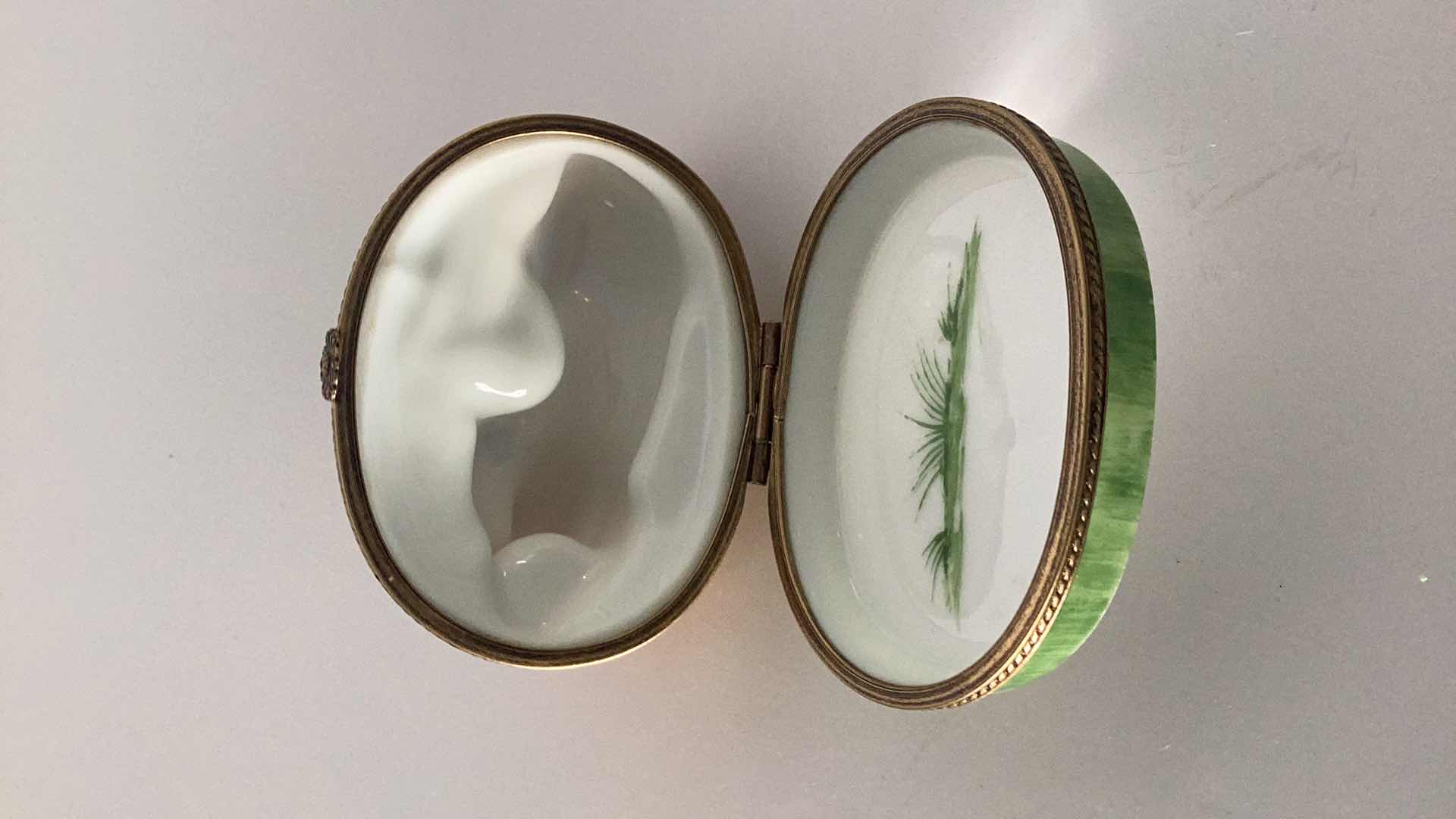 Photo 1 of LIMOGES FRANCE PORCELAIN TIGER WITH CUB 3” X 2” 