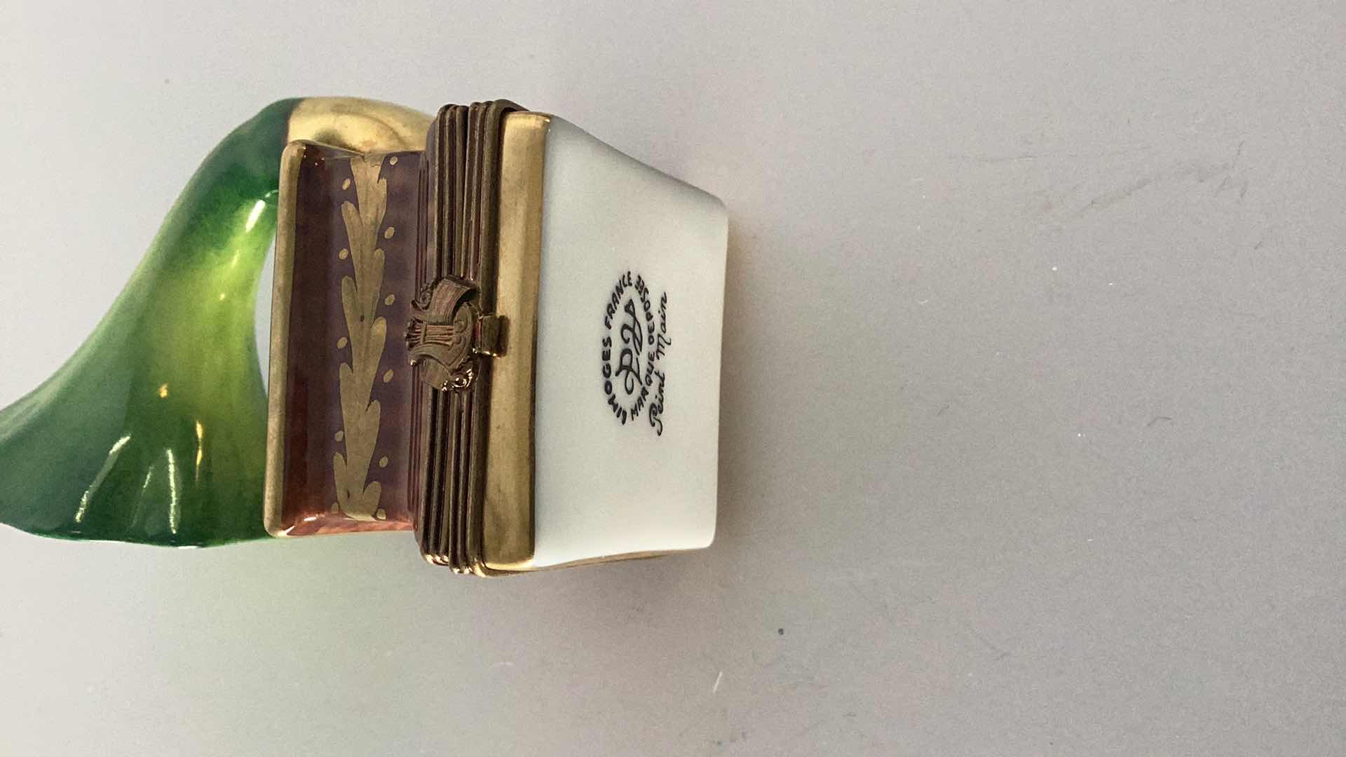 Photo 1 of LIMOGES FRANCE VINTAGE RECORD PLAYER 3 1/2” TALL