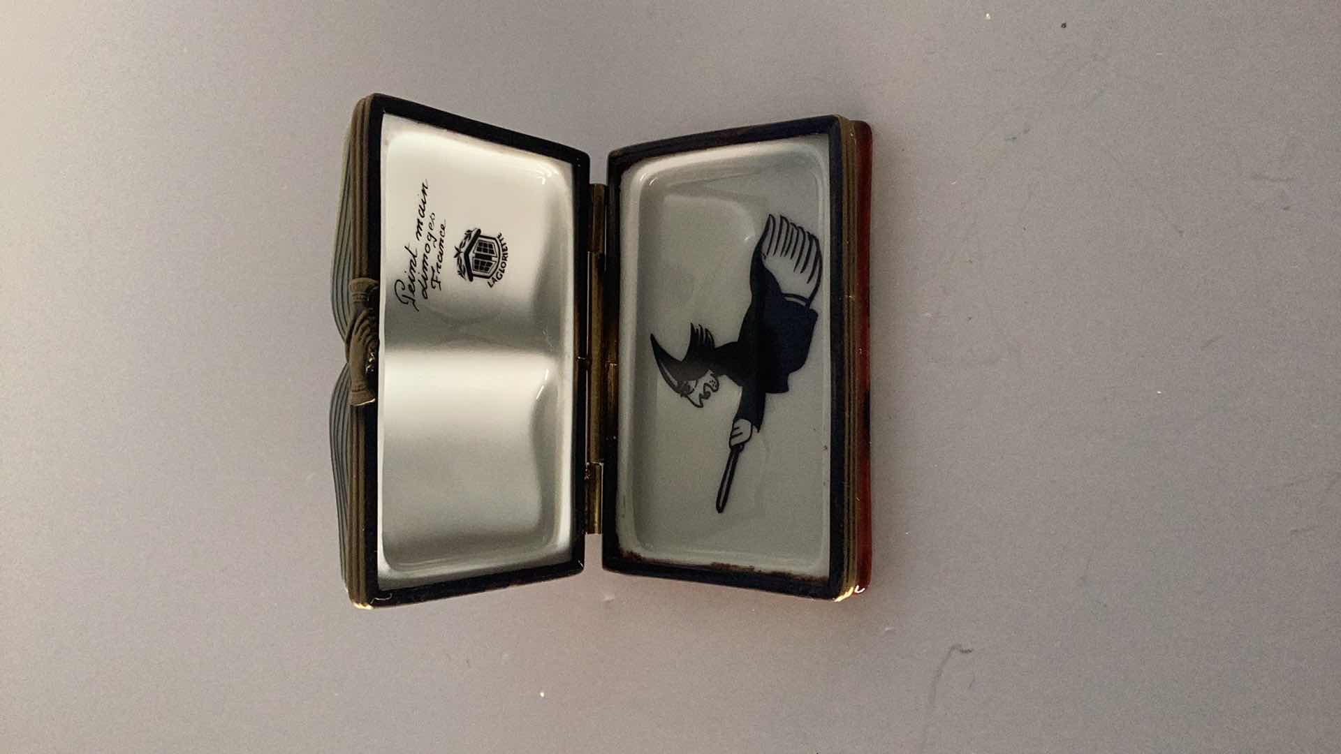 Photo 1 of LIMOGES FRANCE HALLOWEEN THEMED PILL BOX 2 1/2” WIDE