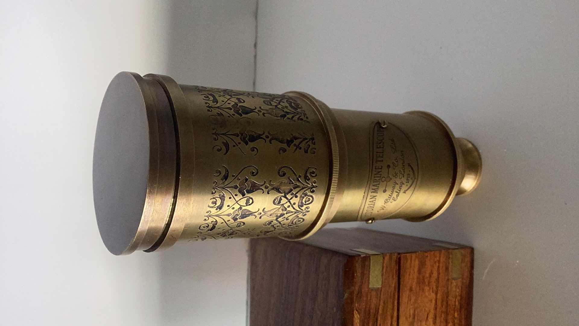 Photo 1 of 1915 VICTORIAN MARINE TELESCOPE WITH CASE