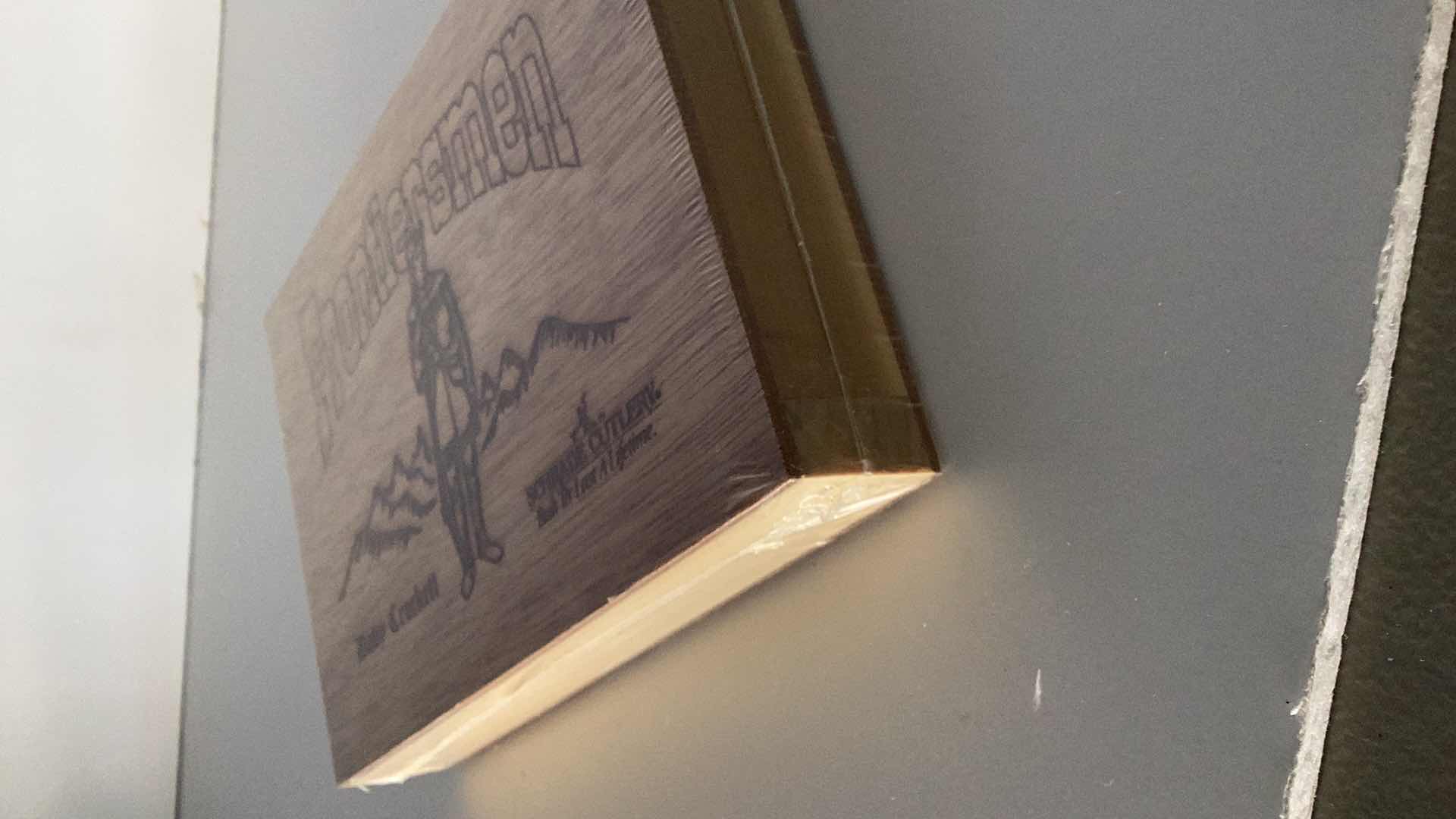 Photo 1 of FACTORY SEALED FRONTIERSMAN DAVY CROCKETT SCHRADE CUTLERY