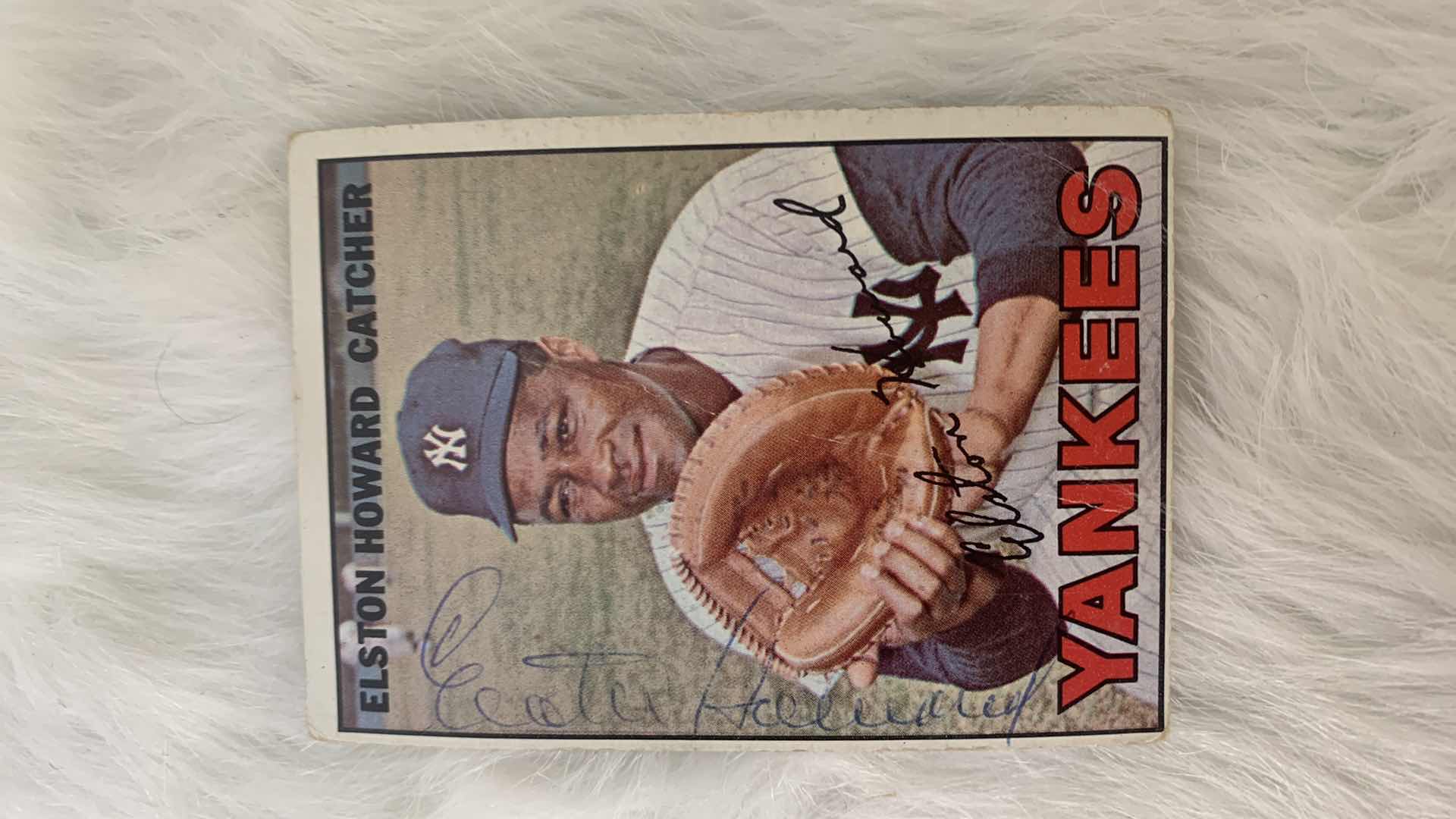 Photo 1 of COLLECTIBLE SIGNED ELSTON HOWARD BASEBALL CARD