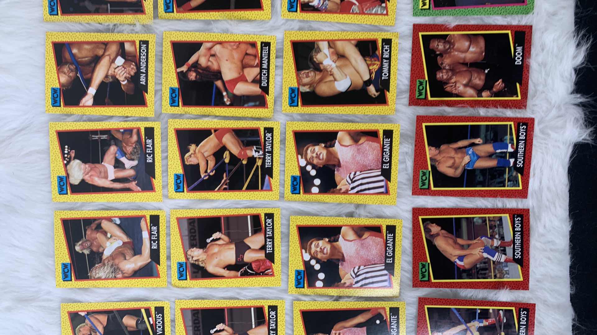 Photo 1 of 32- VINTAGE 1991 WCW WRESTLING CARDS