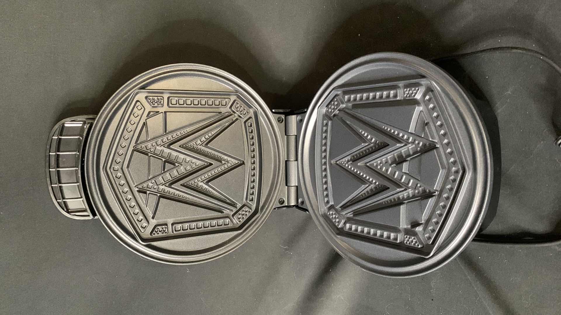 Photo 1 of COLLECTIBLE WWE WRESTLING WAFFLE IRON