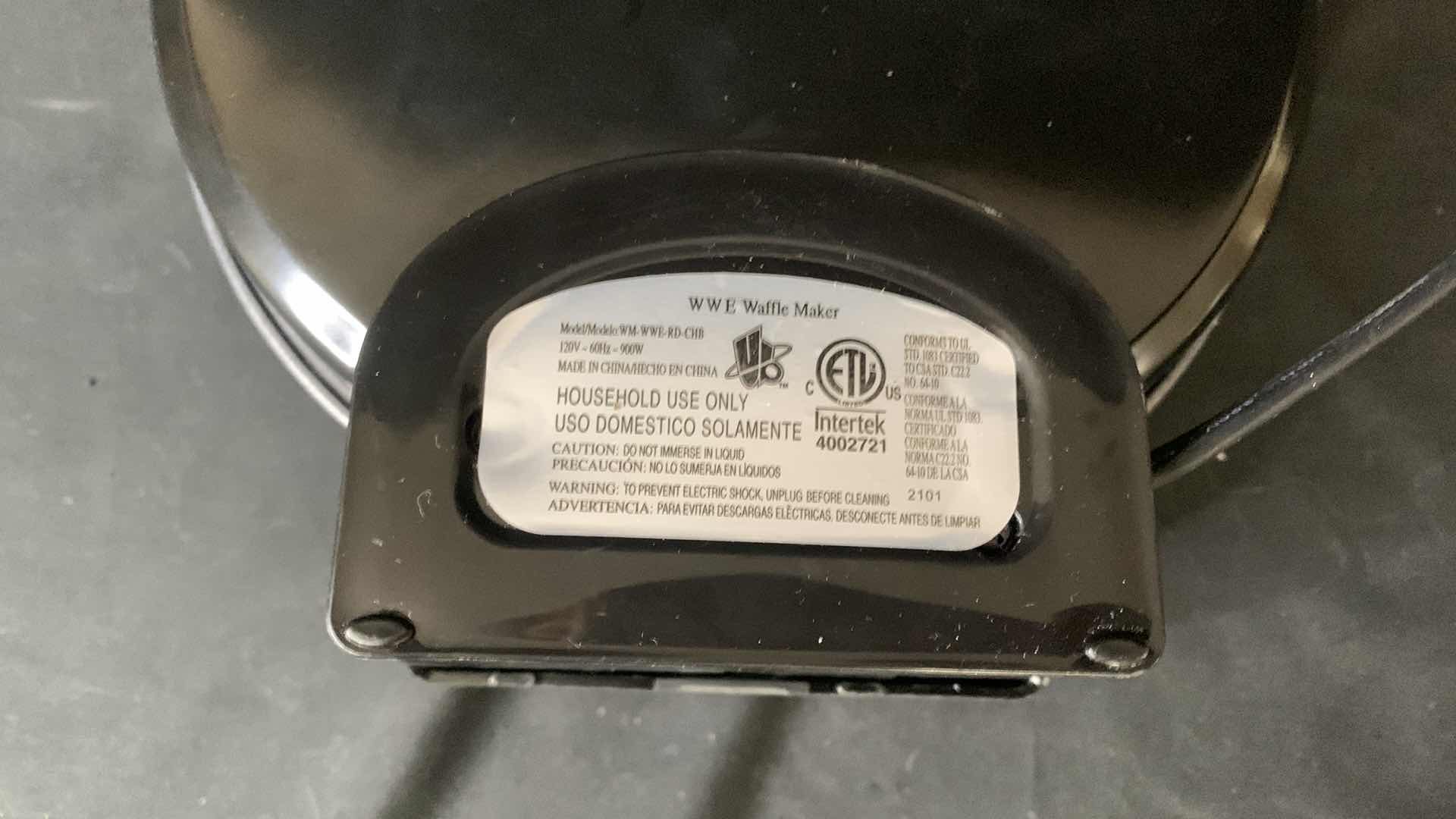 Photo 1 of COLLECTIBLE WWE WRESTLING WAFFLE IRON