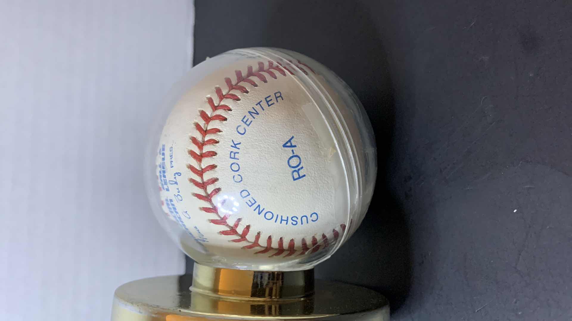 Photo 1 of SIGNED JOE DIMAGGIO BASEBALL