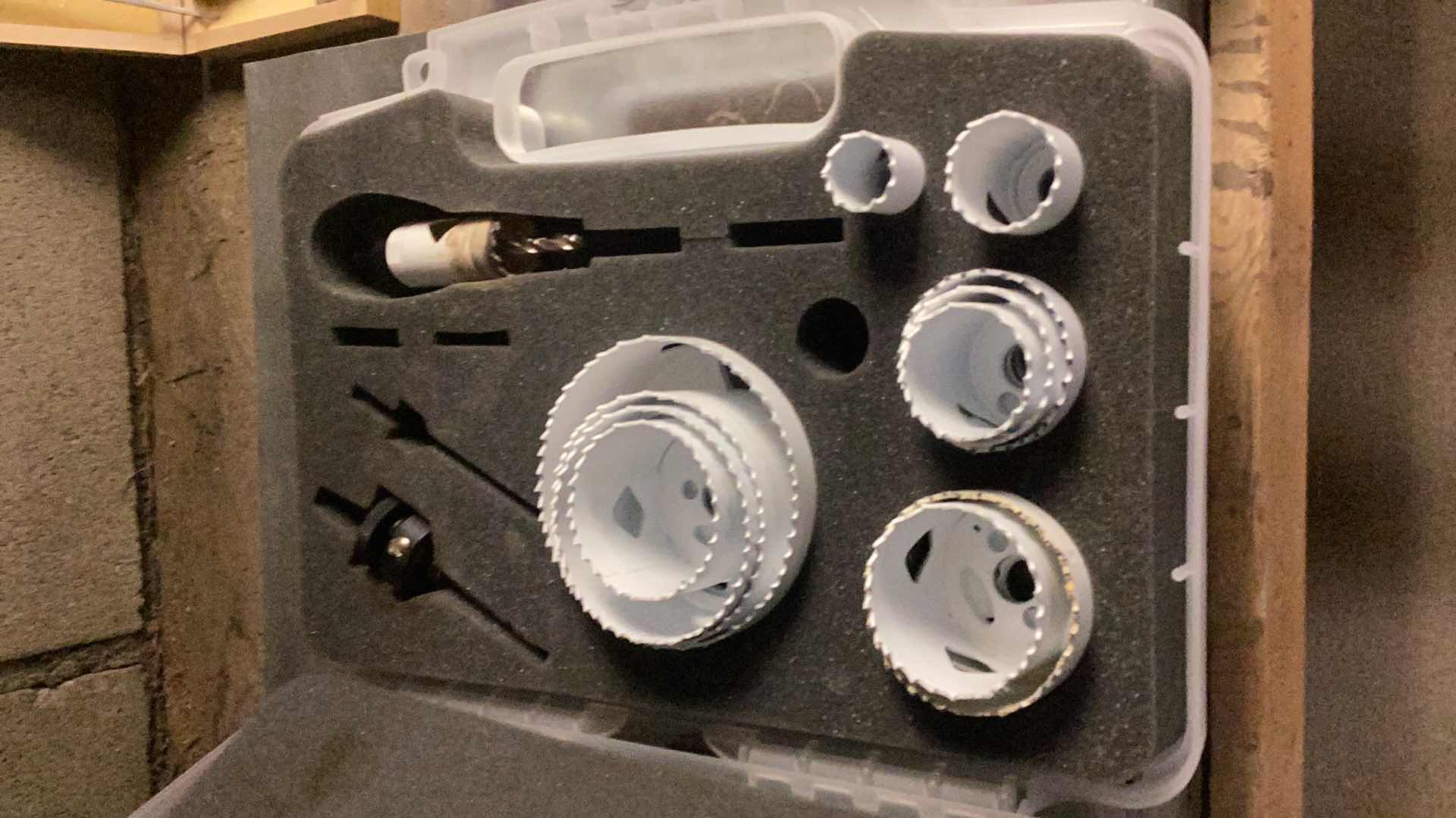 Photo 1 of BLU MOL HOLE SAW SET