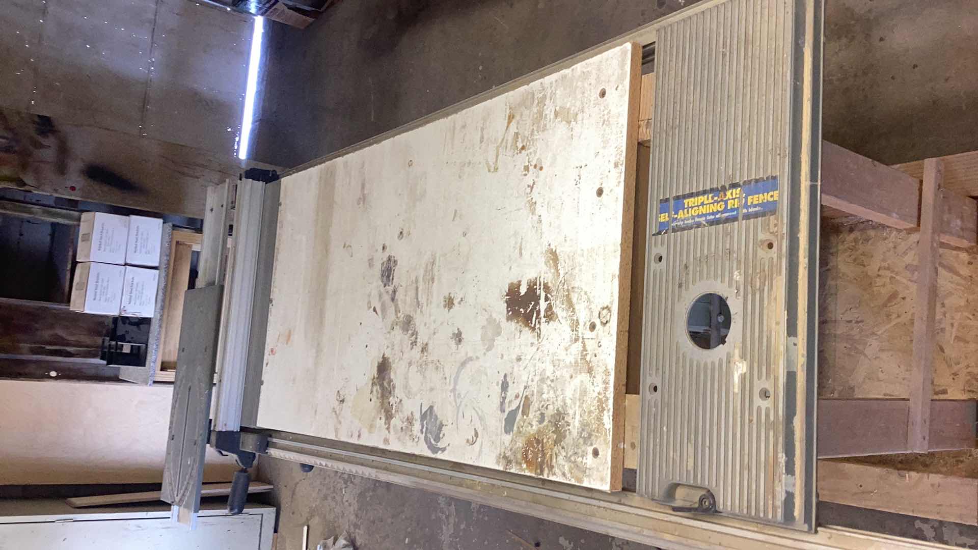 Photo 1 of RYOBI BT3000 10” PRECISION WOOD CUTTING SYSTEM