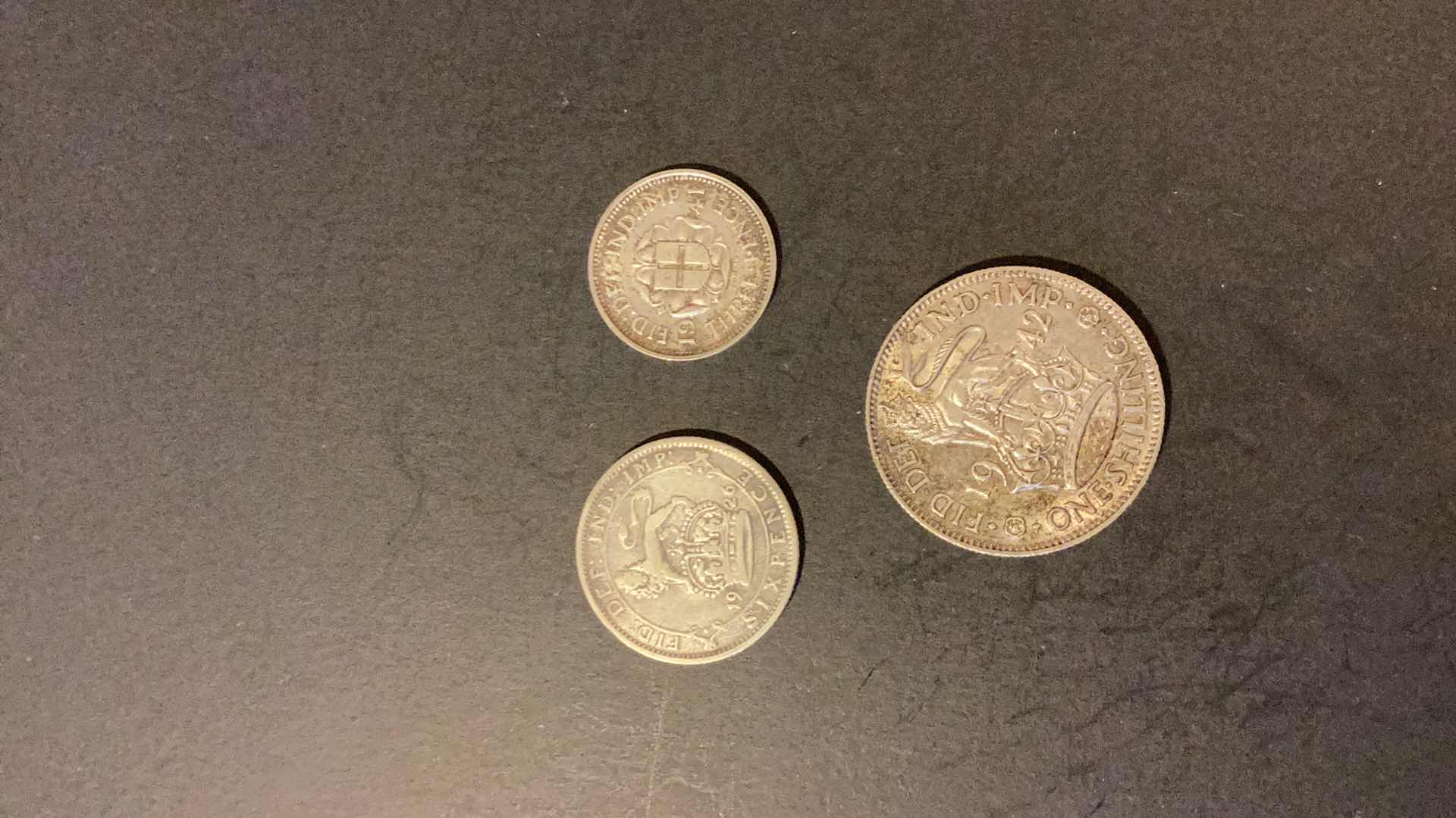 Photo 1 of GREAT BRITAIN 1926,1941,1942 COINS